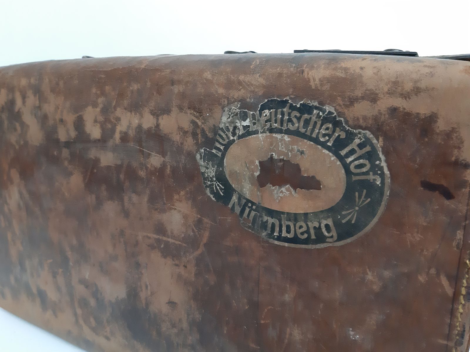 Vintage Brown Leather Travel Case photo Home Decor
