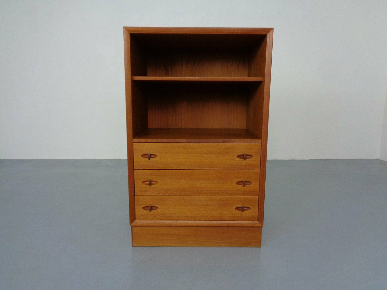 photo vintage Teak Chest Of Drawers By H. W. Klein For Bramin, 1960s