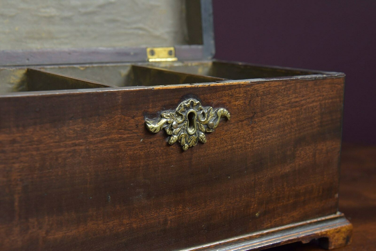 Georgian Tea Caddy An Attractive Antique Mahogany George III Tea Caddy Chest photo vinterior