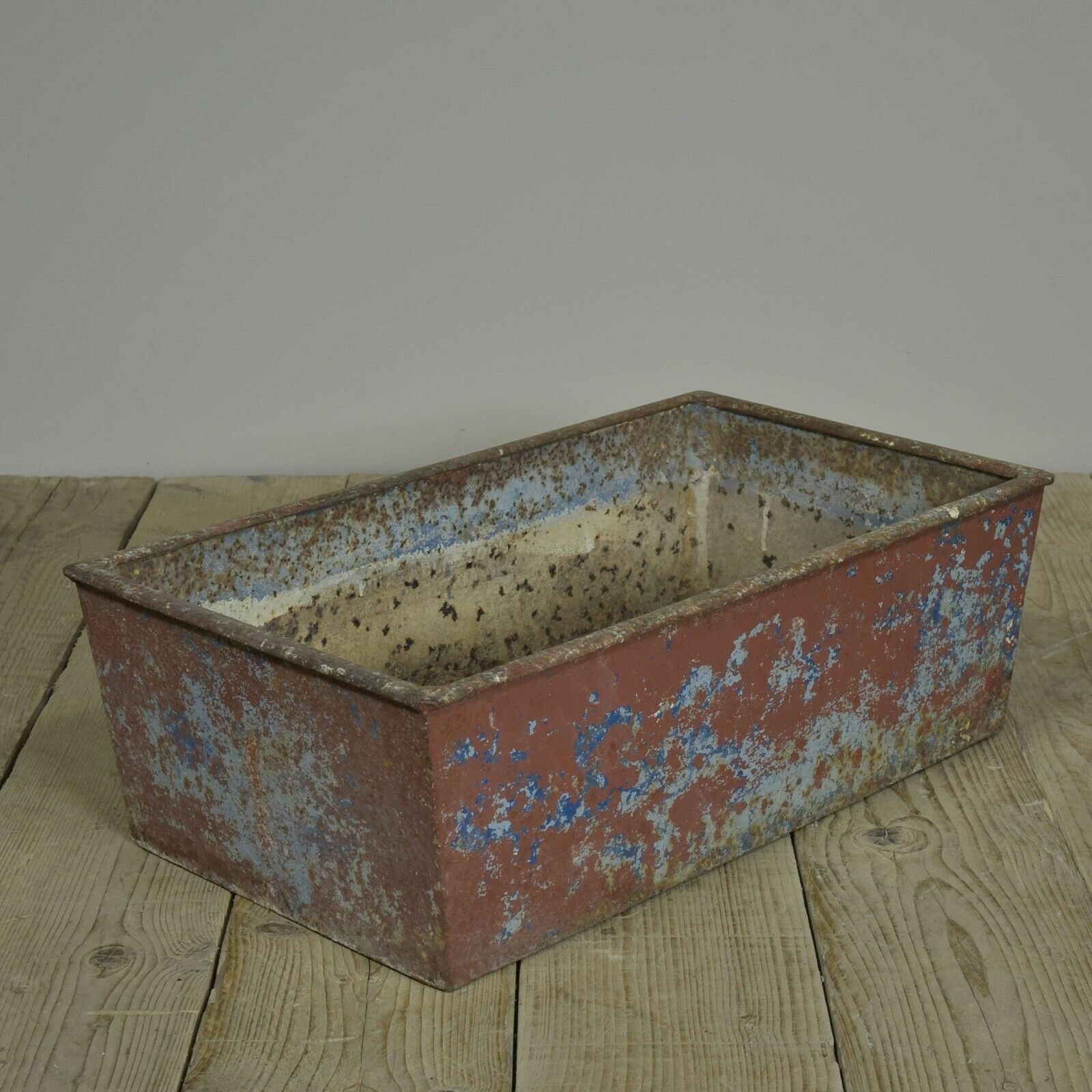 Antique Iron Garden Trough Planter photo 384.0