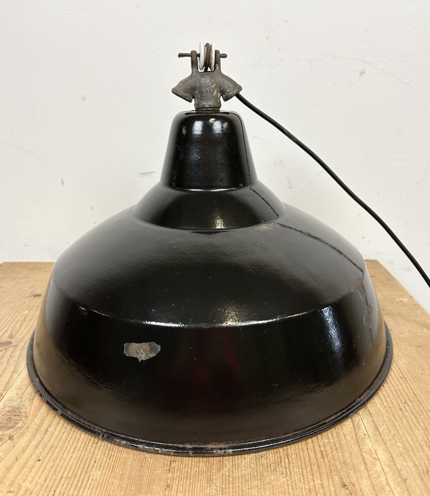 Industrial Black Enamel Factory Lamp With Cast Iron Top, 1950s photo vinterior