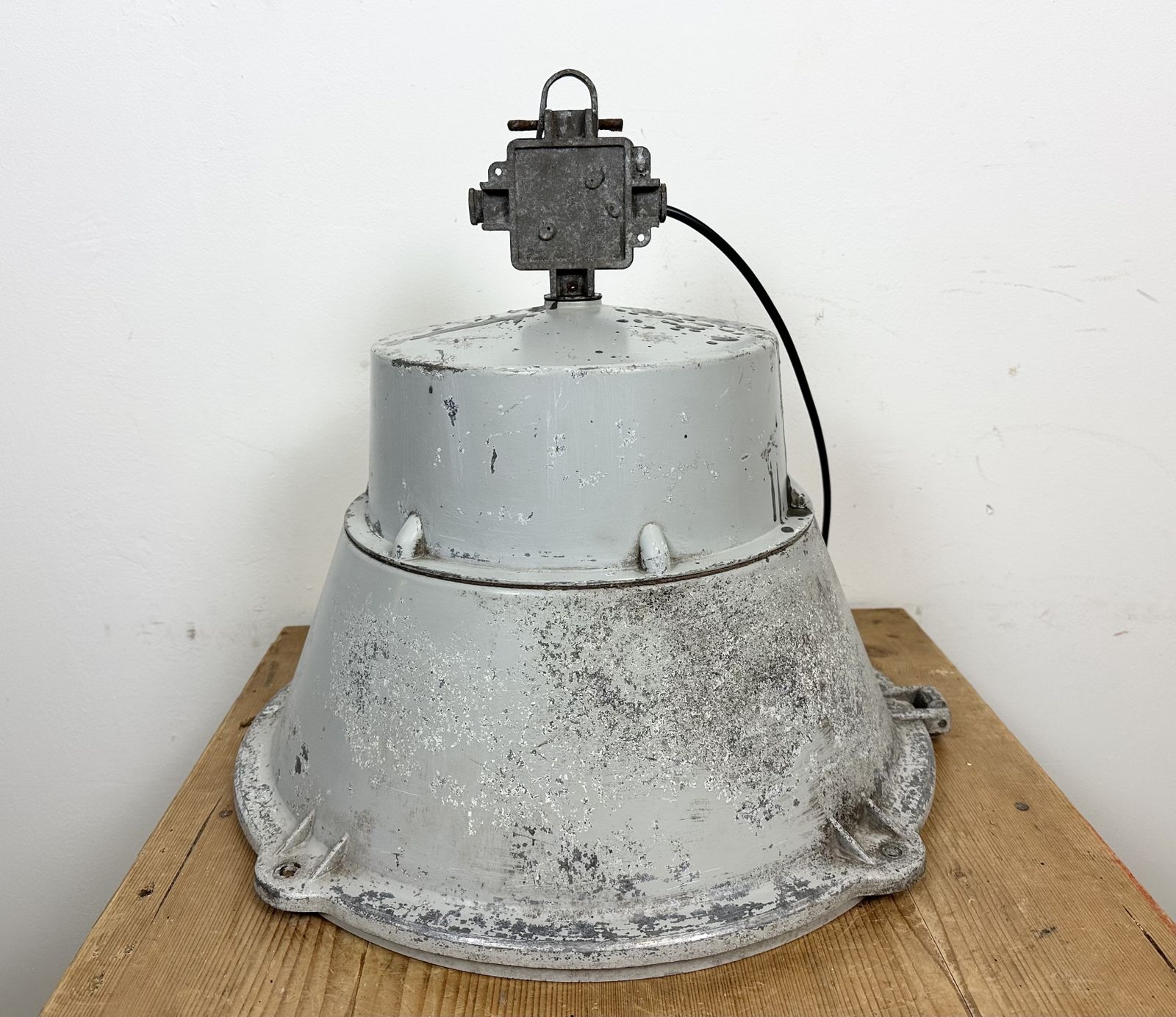 Lighting Industrial Polish Cast Aluminium Factory Pendant Lamp From Mesko, 1970s photo