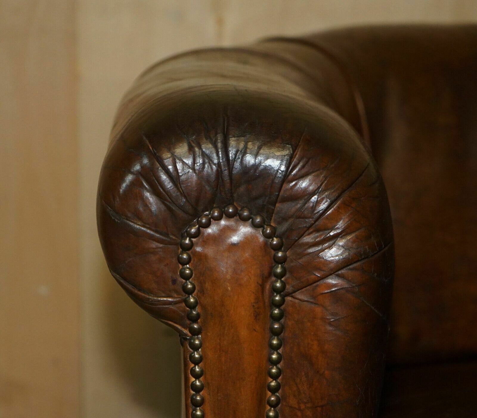 Antique Circa 1880 Hand Carved Claw & Ball Feet Brown Leather Club Tub Armchair photo vintage