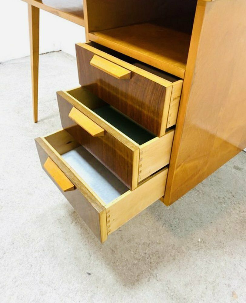 photo furniture Brussel Era Schrijftafel, Jaren 1960