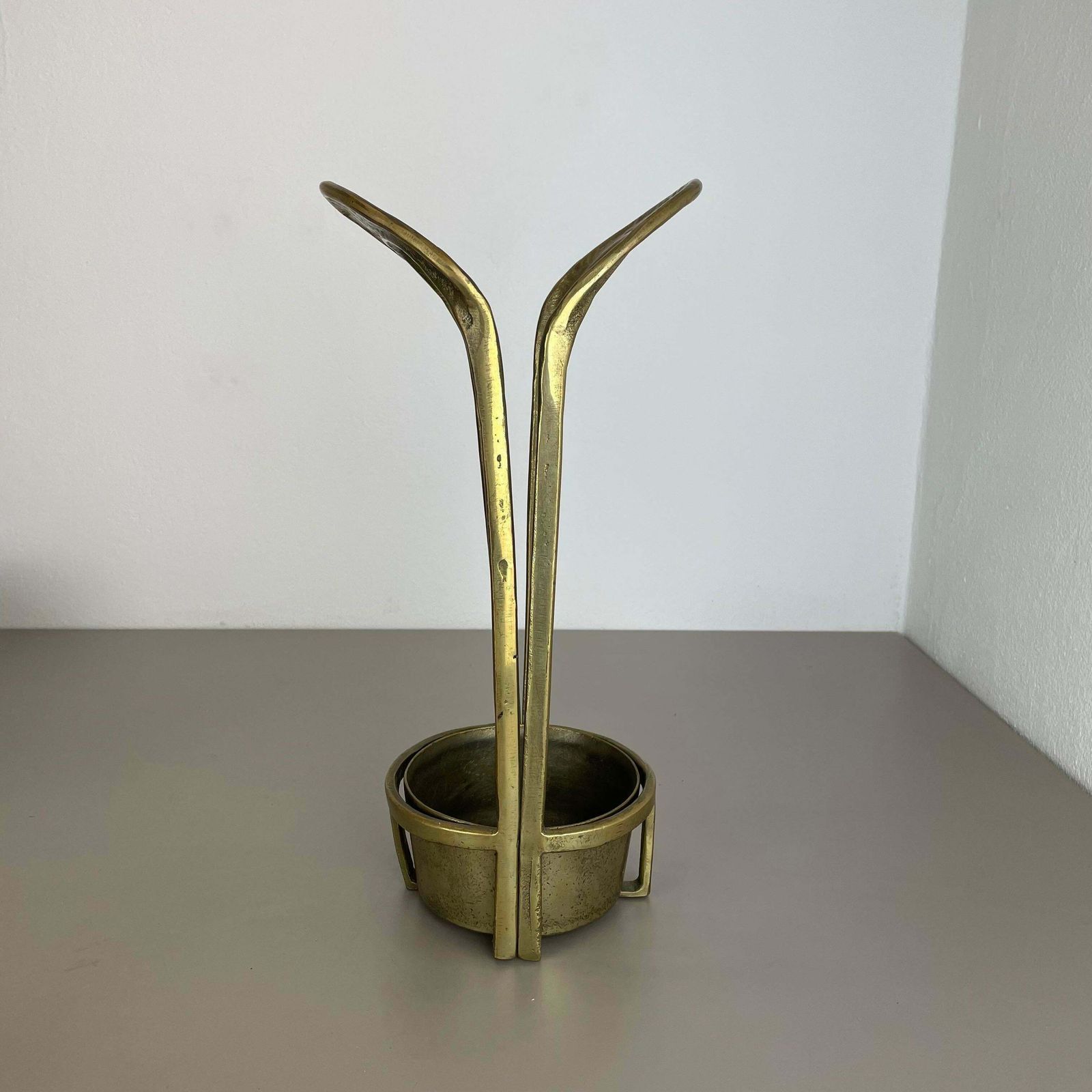 Orig. 4,4kg Hollywood Regency Solid Brutalist Brass Umbrella Stand, Italy, 1970