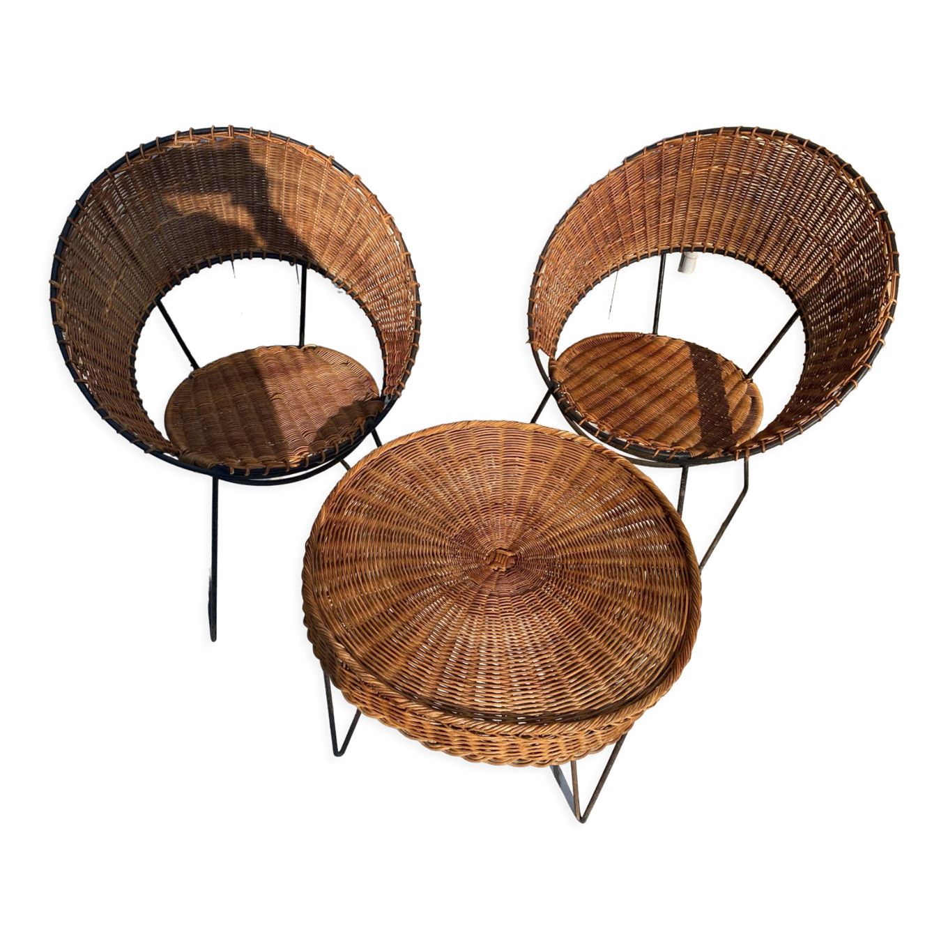 Set Of 2 Raoul Guy Wicker Armchairs And Coffee Table 1950