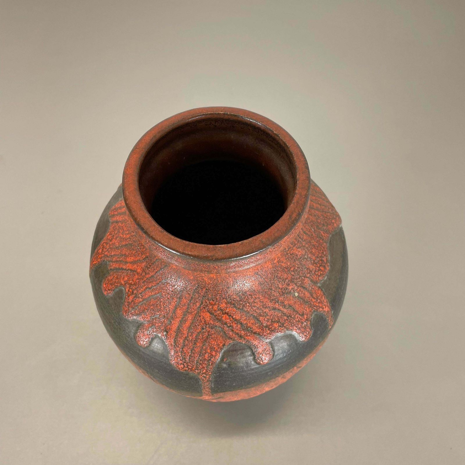 photo furniture Fat Lava Ceramic Pottery Vase Heinz Siery Carstens Tönnieshof, Germany, 1970s