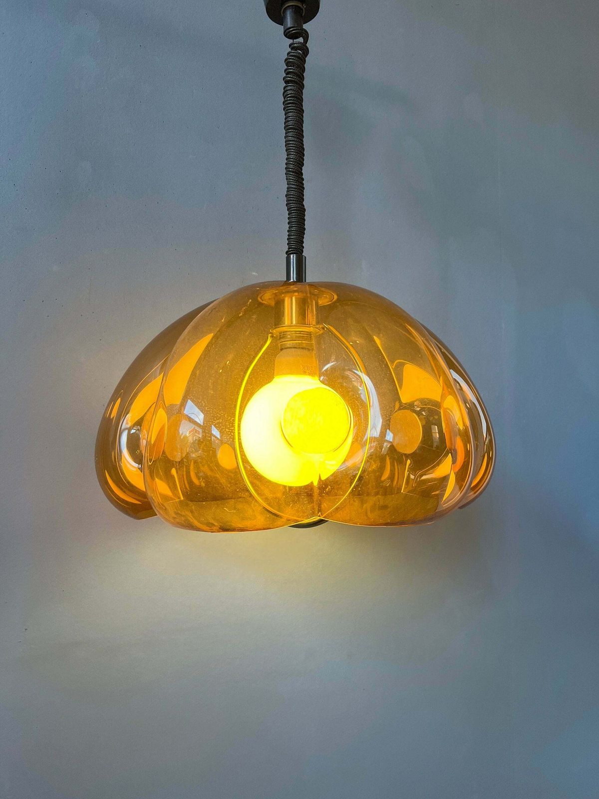 Vintage Herda Space Age Hanglamp | Mid Century Lamp | Retro Jaren '70 Verlichting photo furniture