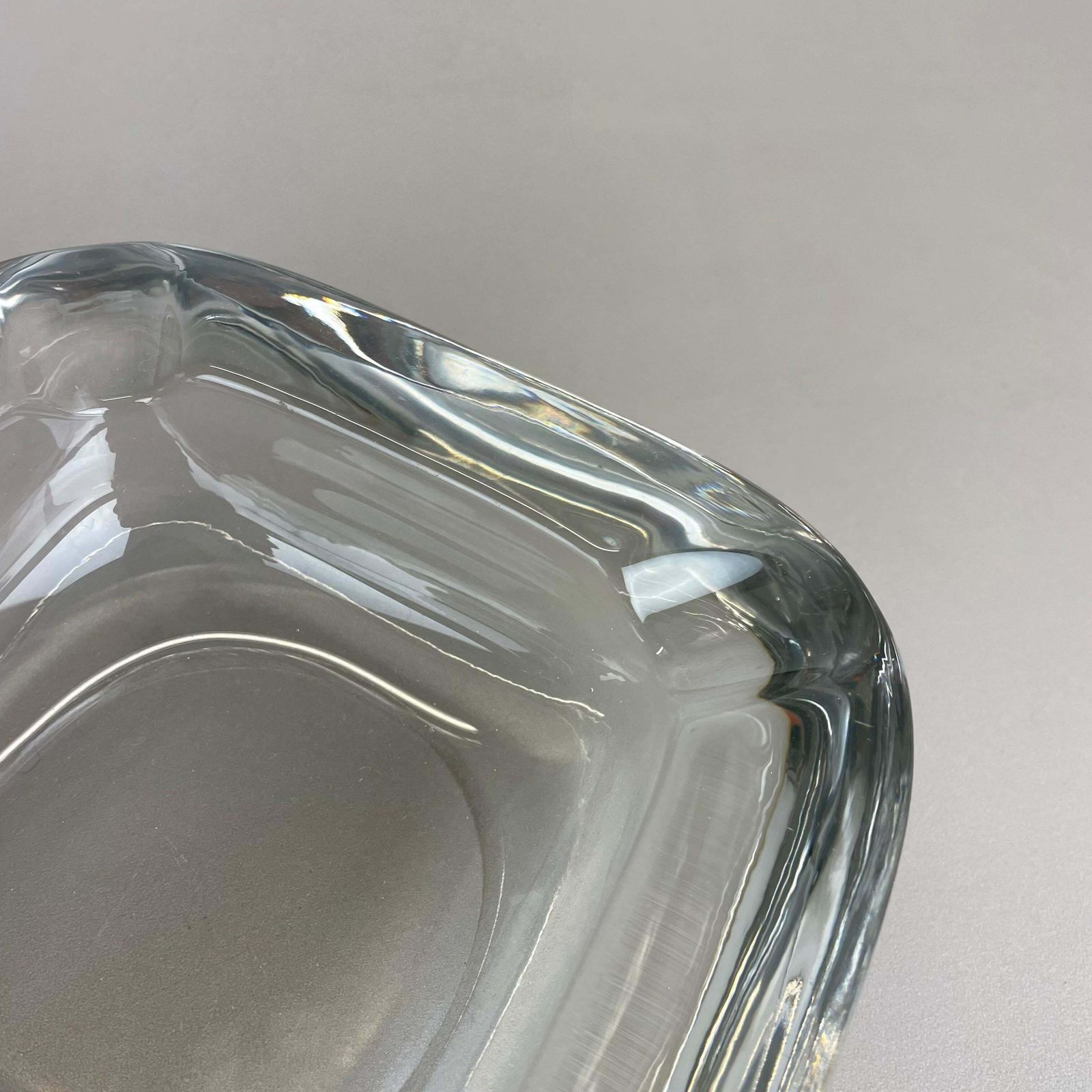 Large 1,8kg French Lucid Crystal Glass Shell Ashtray By Art Vannes France 1970 photo vintage