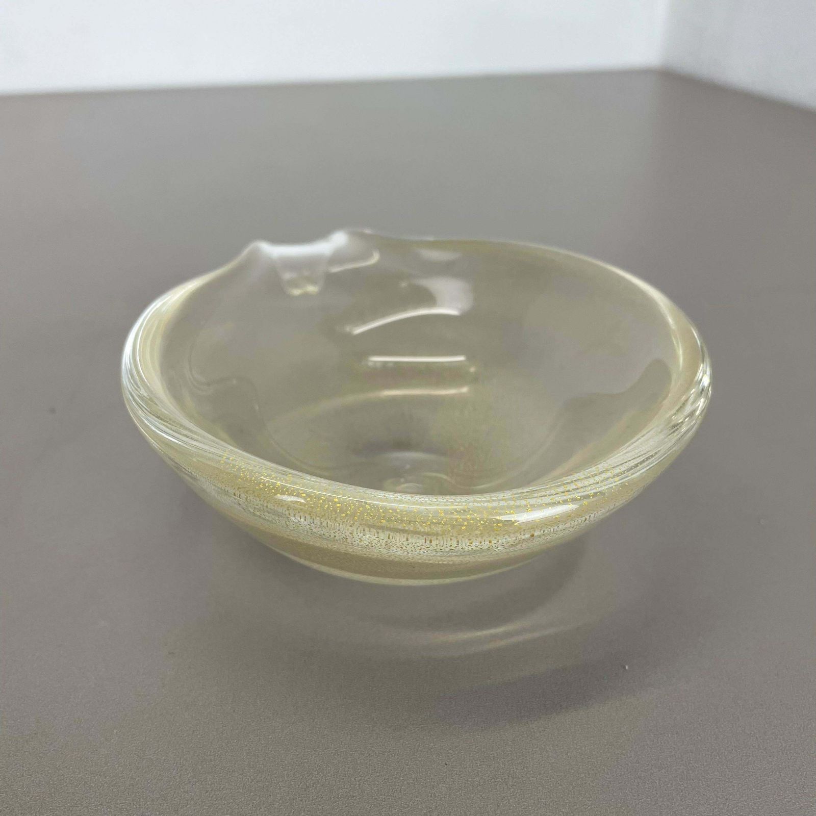 501.0 Glass Bowl Element Shell Ashtray Murano Bubble By Barovier And Toso Italy 1970s photo
