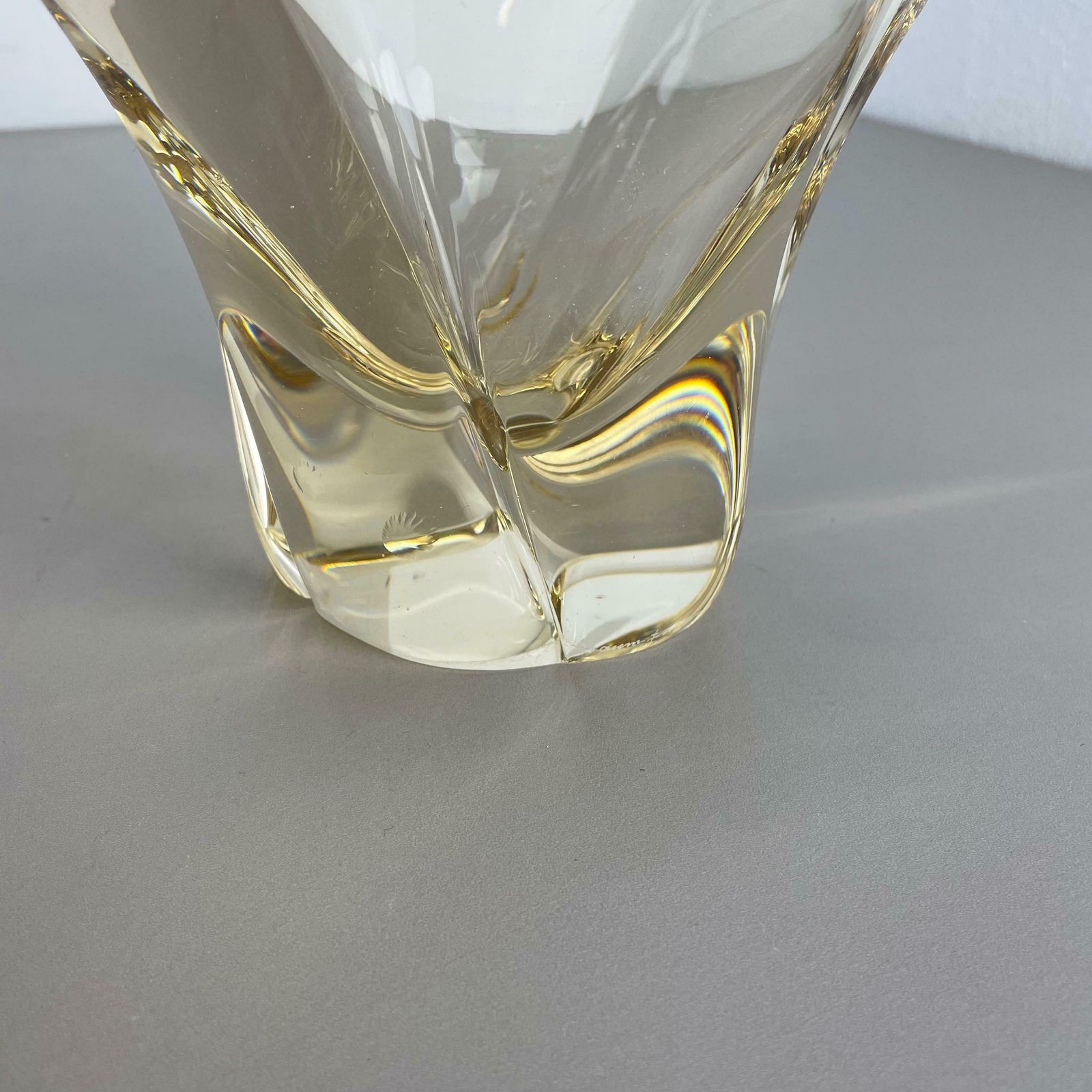 photo vinterior Large 3kg Crystal Glass Centrepiece Shell Bowl By Daum Nancy France 1970s