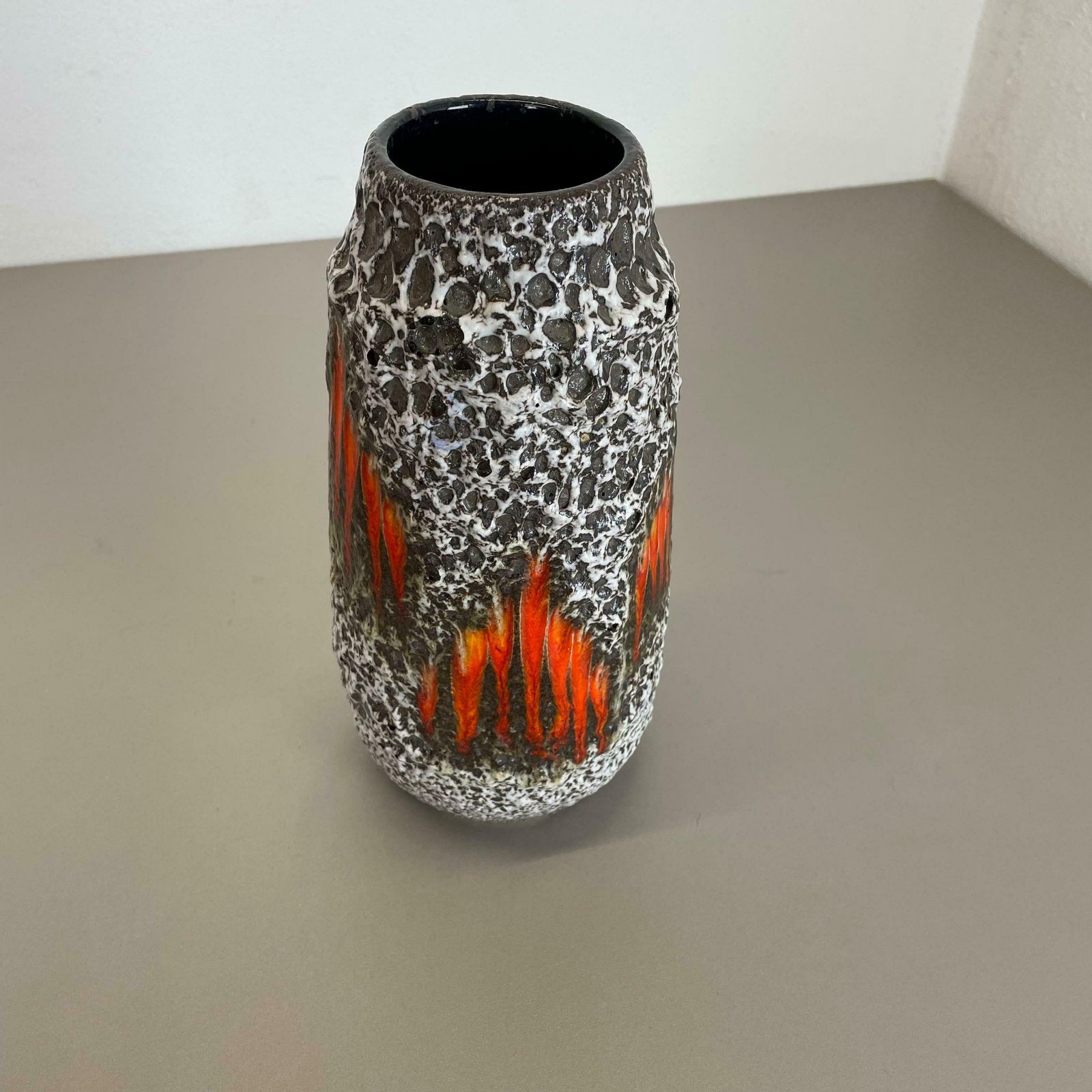 Extraordinary Lora Zig Zag Pottery Fat Lava Vase By Scheurich, Germany, 1970s photo Home Decor