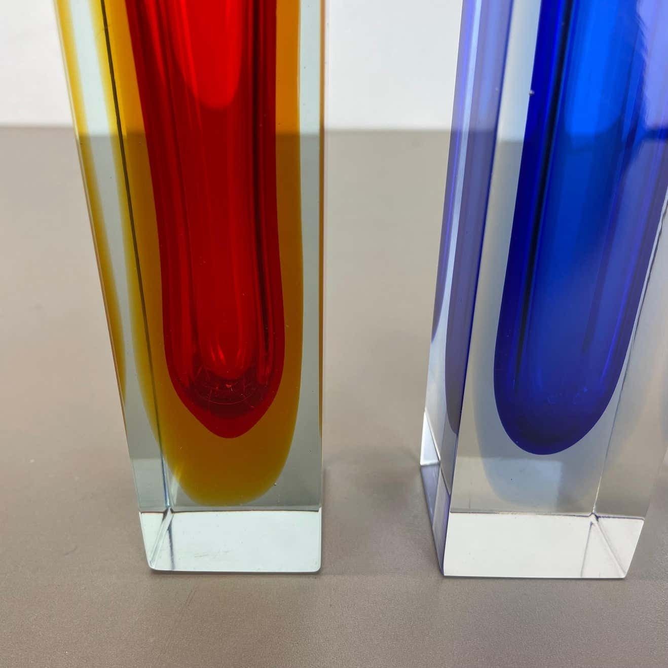 photo furniture Rare Set Of 3 Multicolor Faceted Murano Glass Sommerso Cube Vases, Italy, 1970s