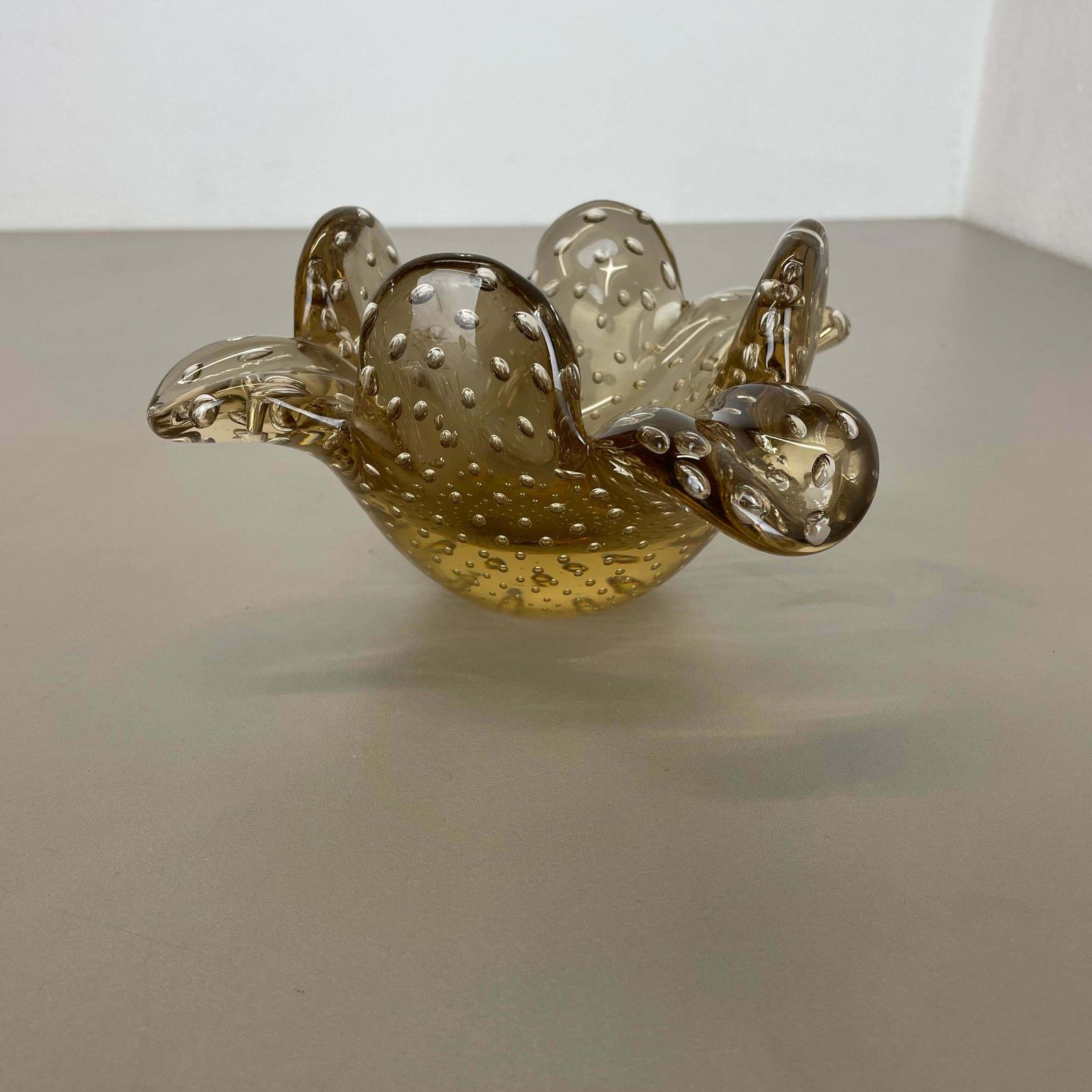 photo vinterior Glass Bowl Element Shell Ashtray Murano Bubble By Barovier And Toso Italy 1970s