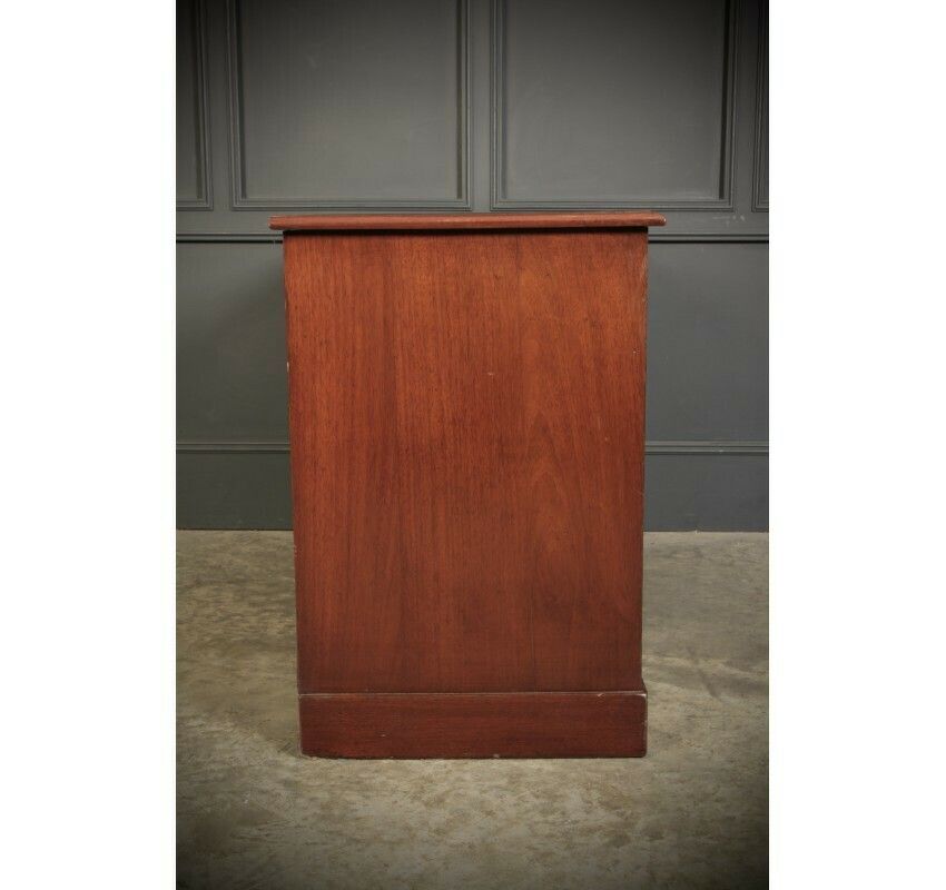 877.5 Early Victorian Mahogany Kneehole Desk photo