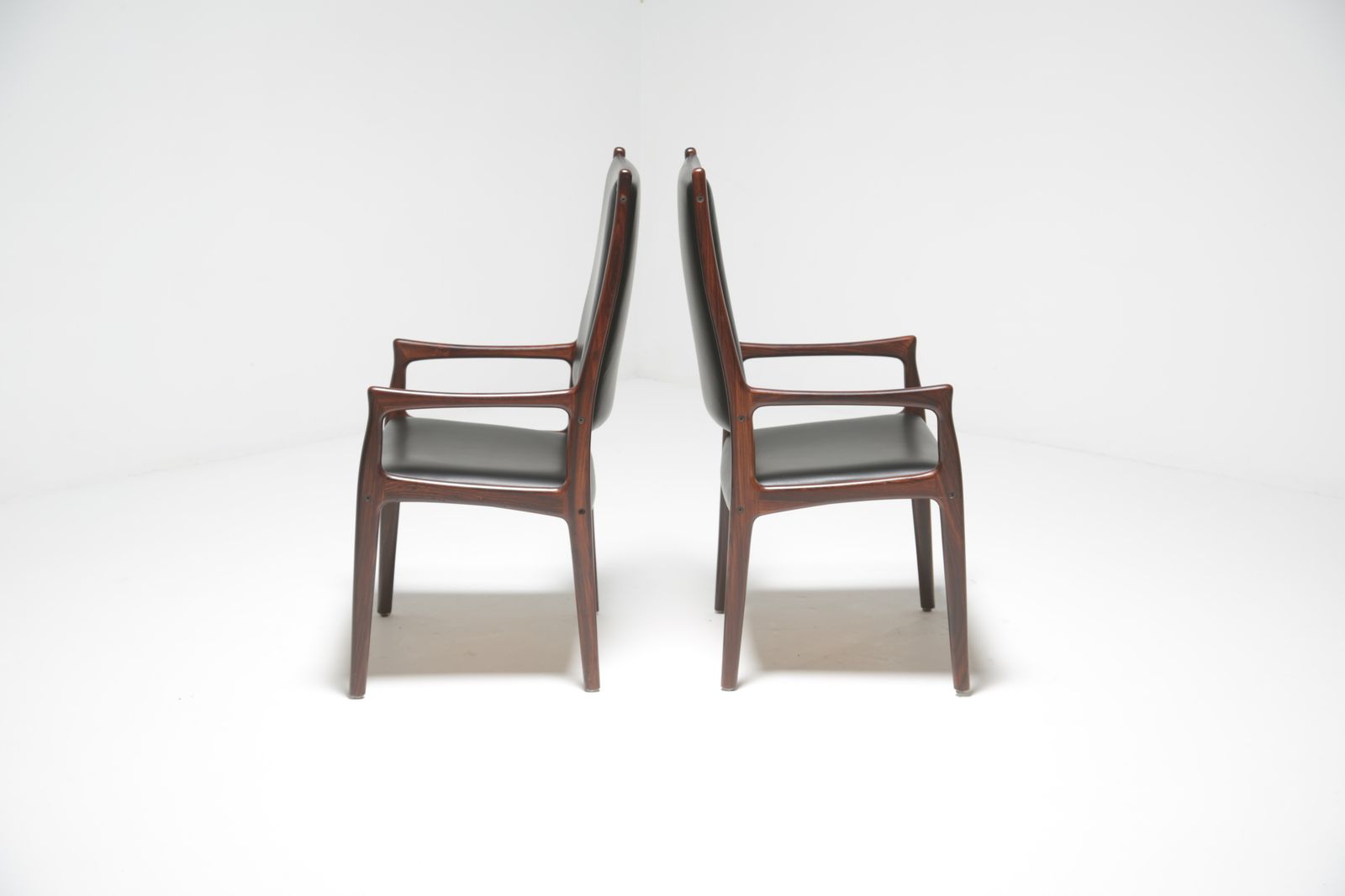photo furniture Johannes Andersen Rosewood Dining Chairs For Mogens Kold