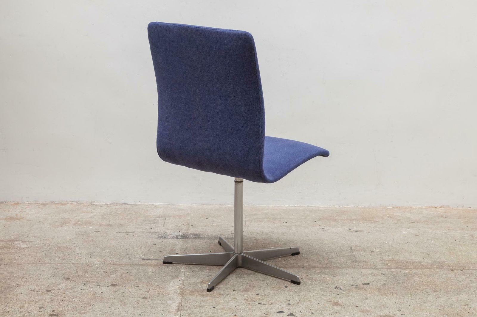 Fritz Hansen Oxford Desk Chair Designed By Arne Jacobsen, 1963 Denmark photo for sale