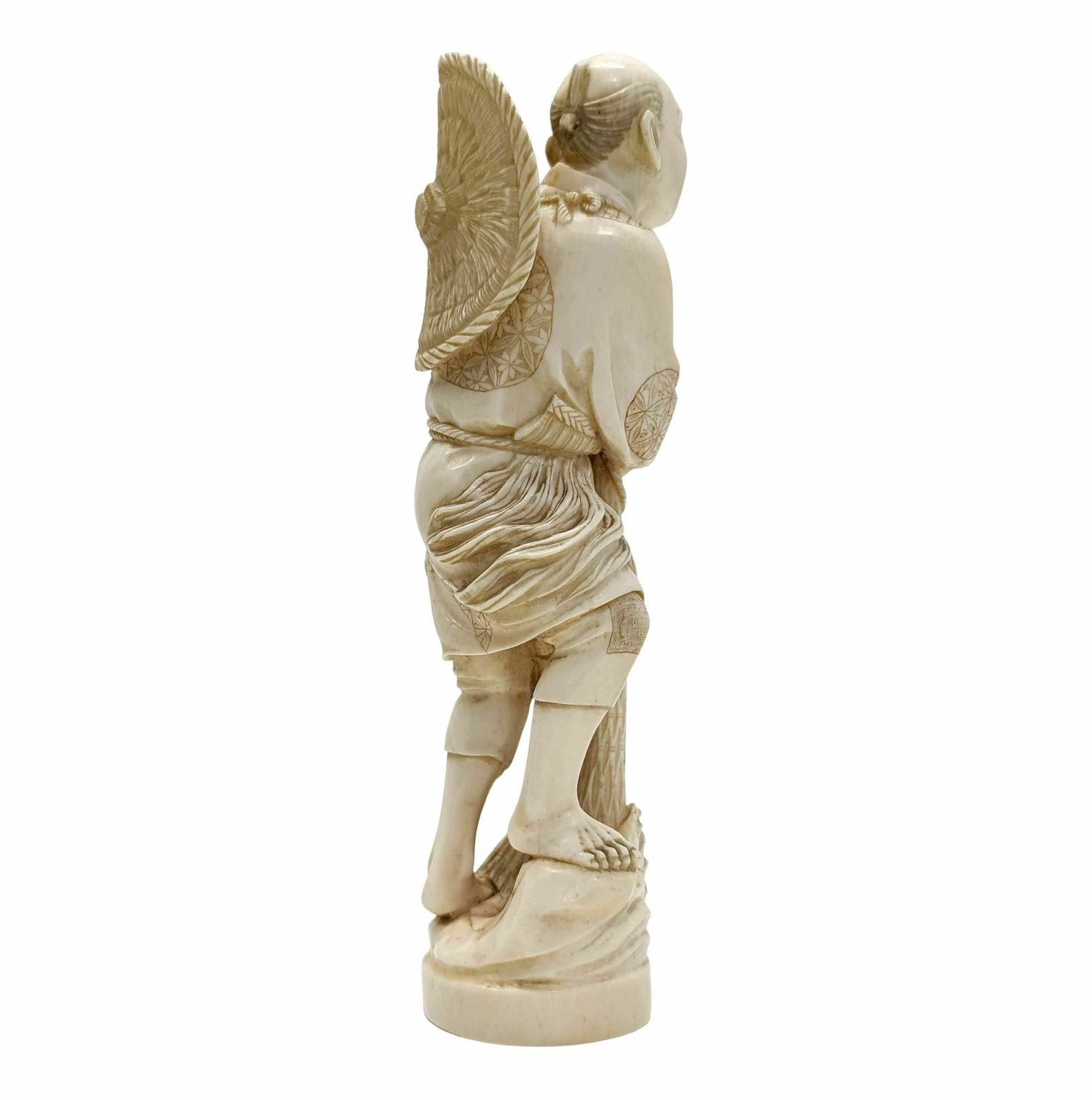 Okimomo In Ivory From The 19th Century, The Fisherman With A Net photo vinterior