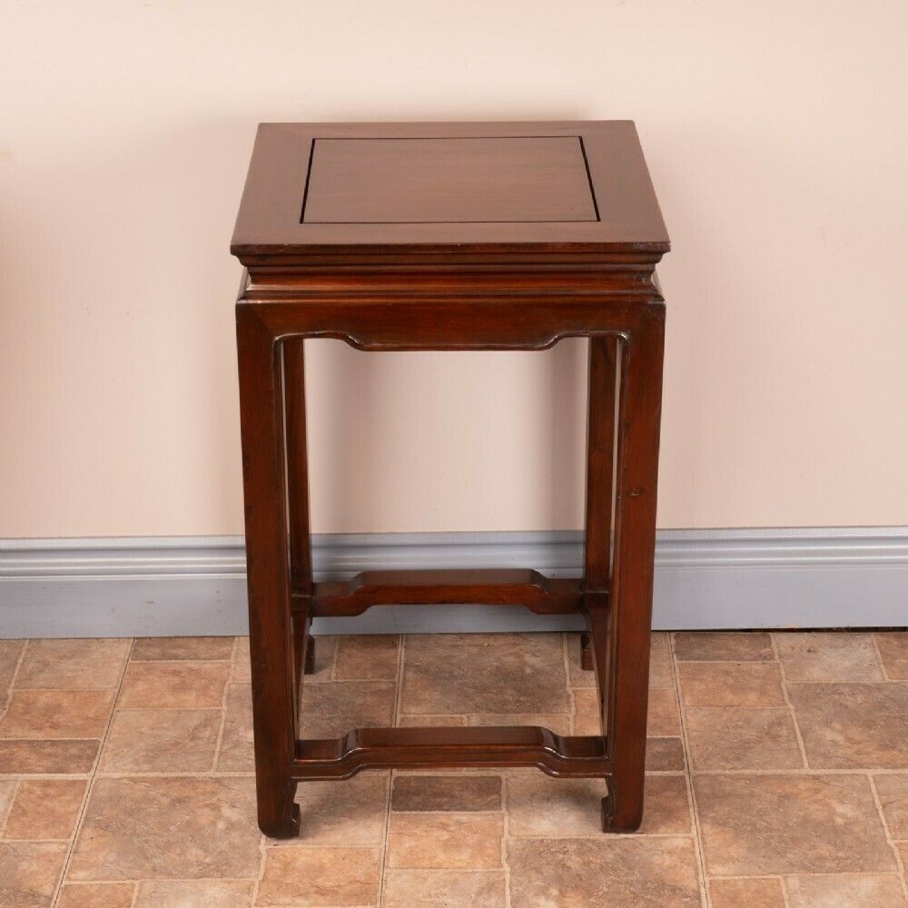 photo vintage Elegant Pair Of Chinese Table Stands