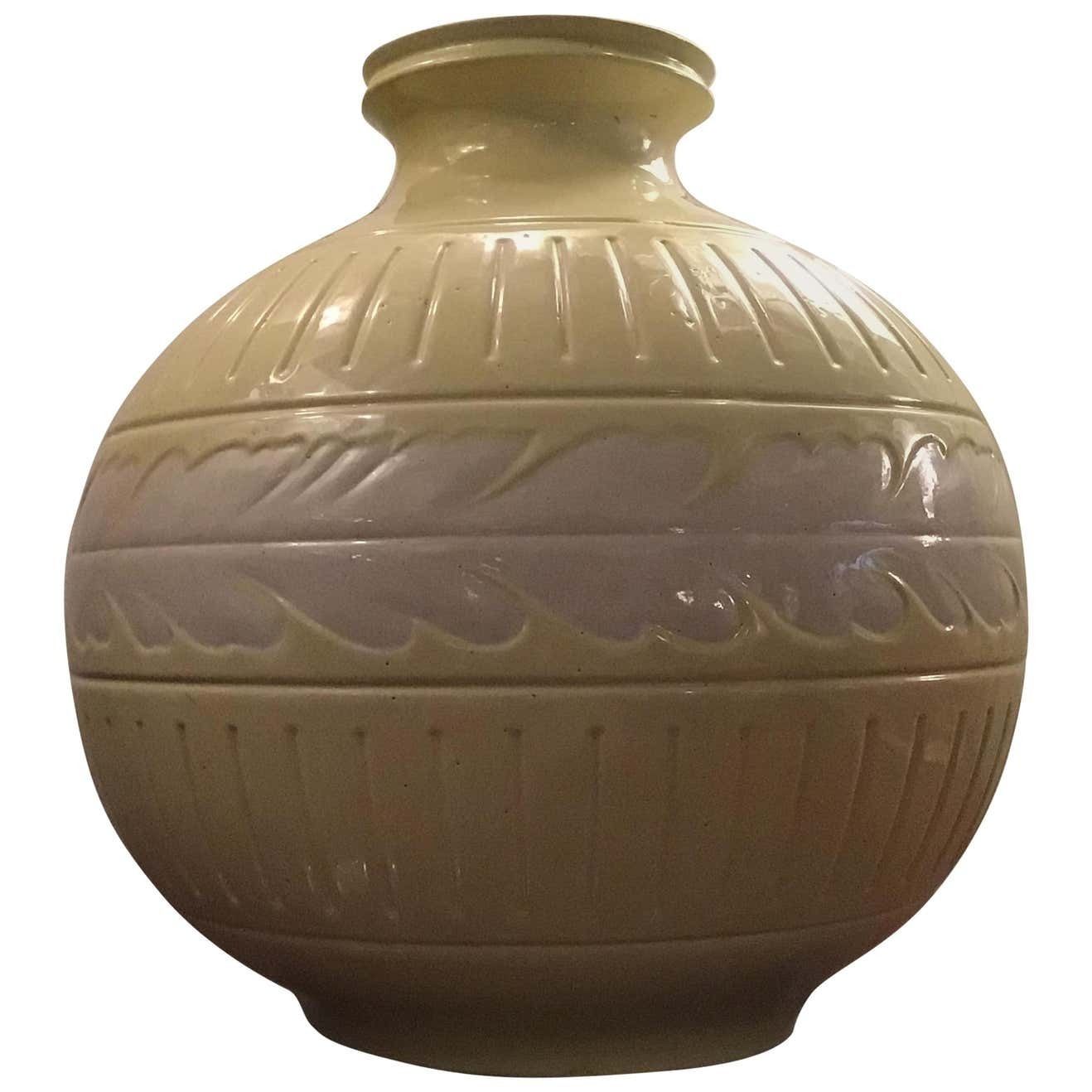 Richard Ginori Giovanni Gariboldi Vase Yellow White Ceramic, 1945, Italy