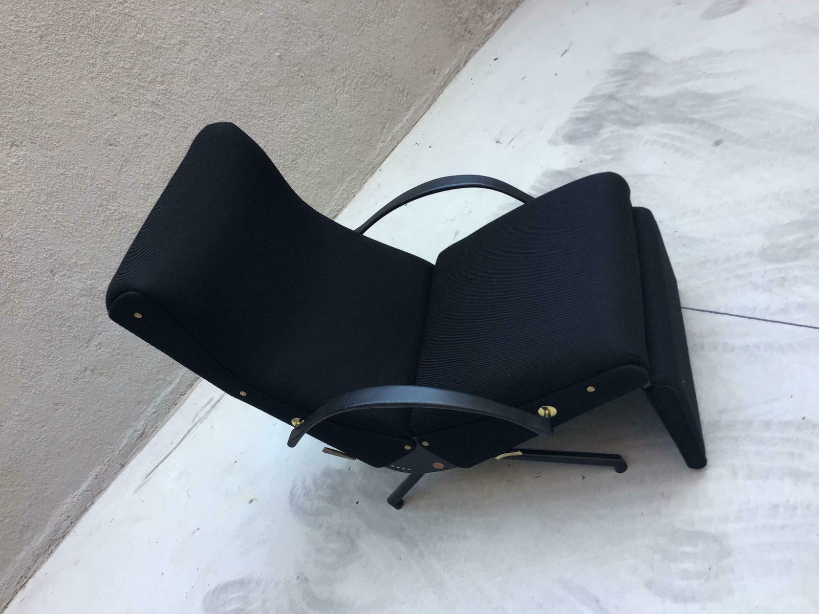photo vinterior Osvaldo Borsani P40 Chaise Long Tecno Iron Brass Cloth 1955 Italy