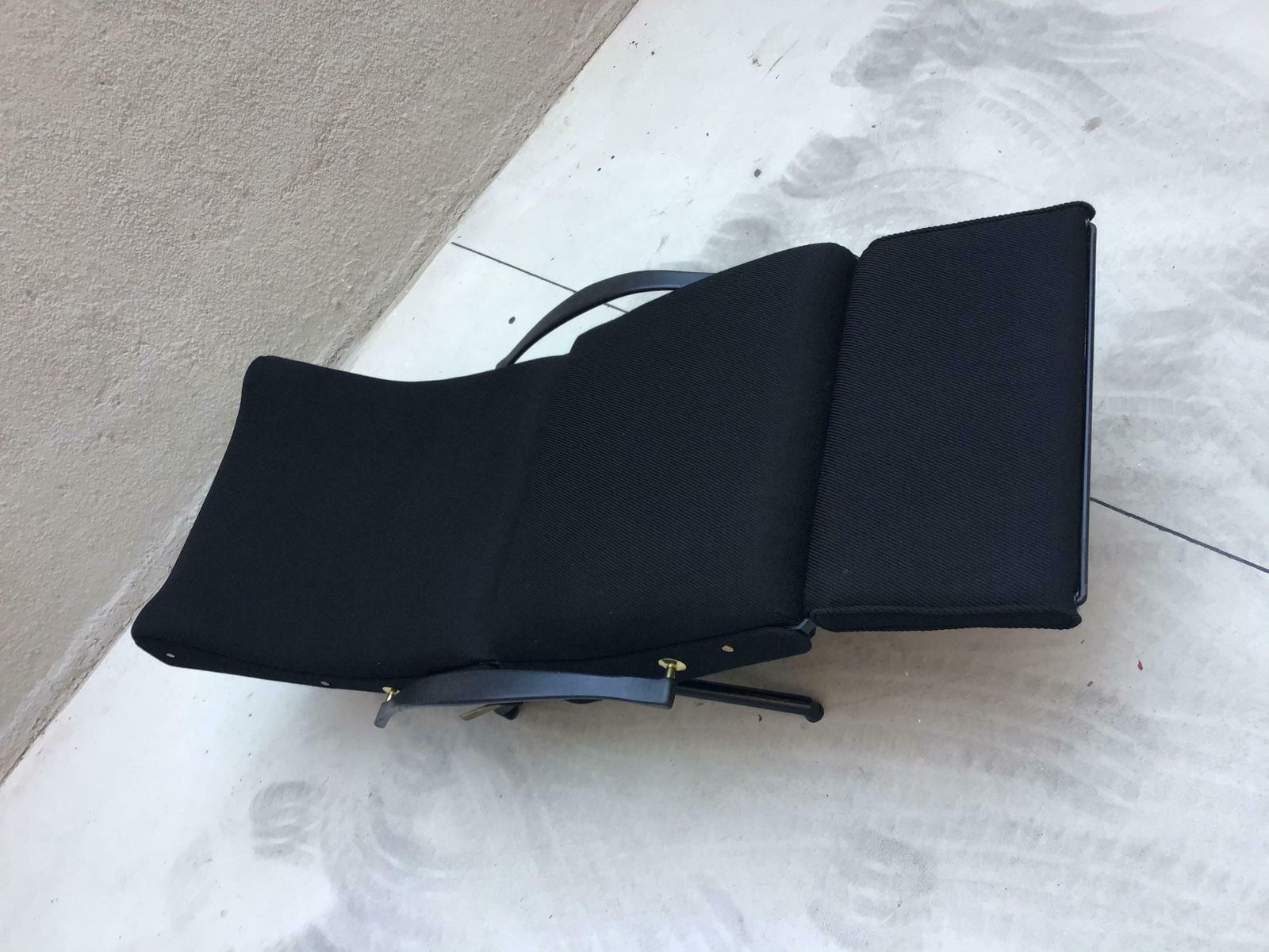 photo buy Osvaldo Borsani P40 Chaise Long Tecno Iron Brass Cloth 1955 Italy