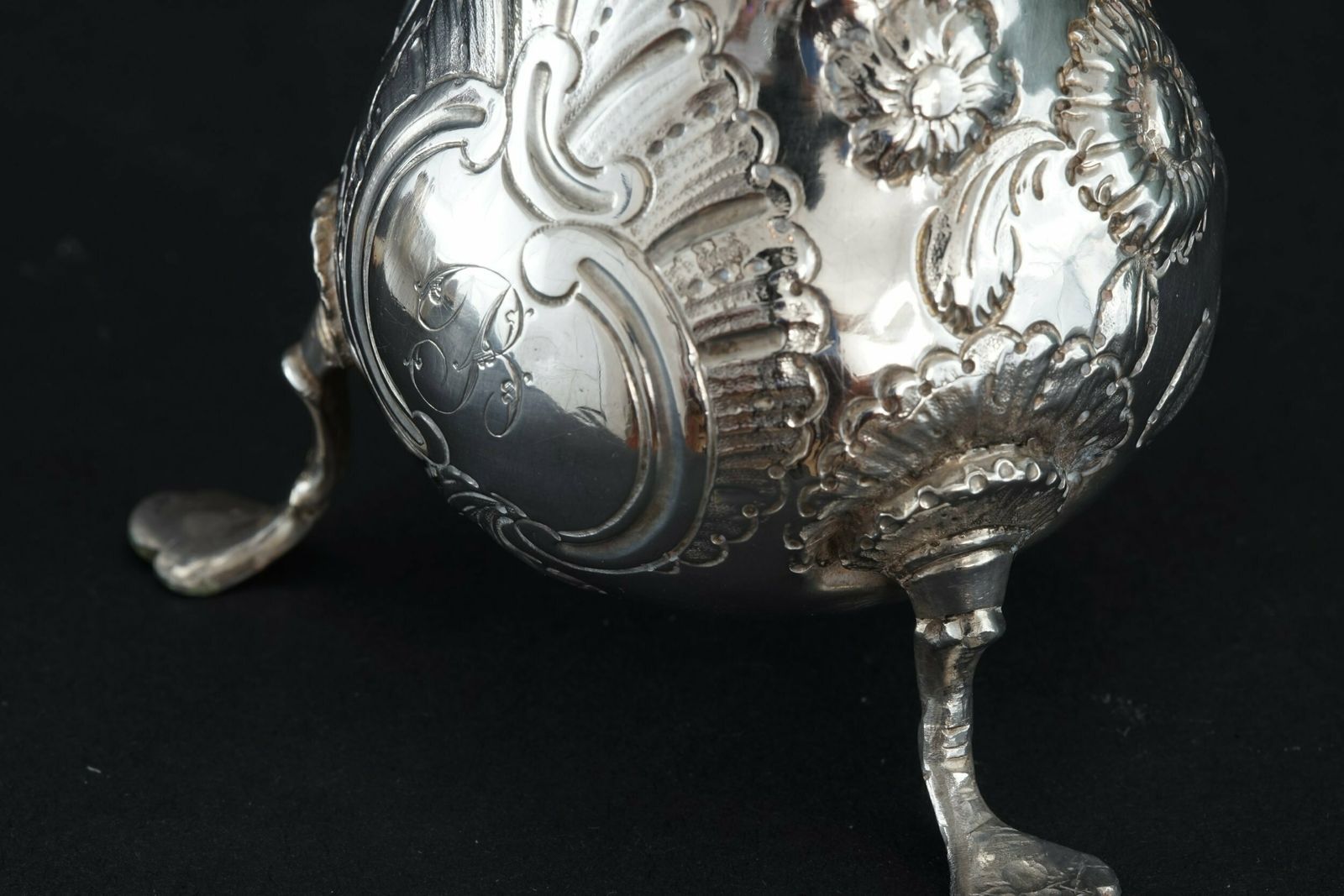A George III (1774) Cream Jug, 1700s photo 350.0