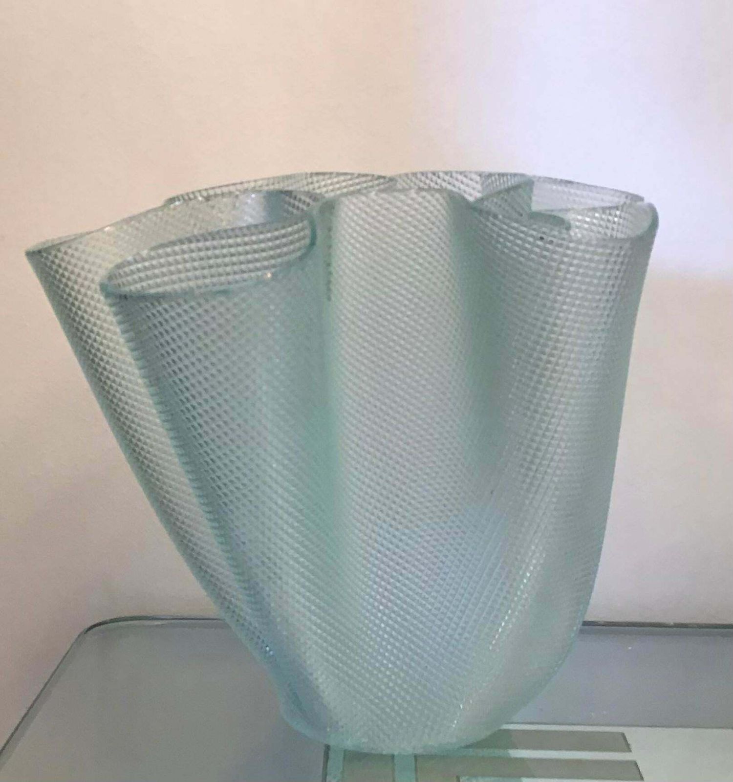 photo furniture Fontana Arte “Cartoccio” Glass, 1949