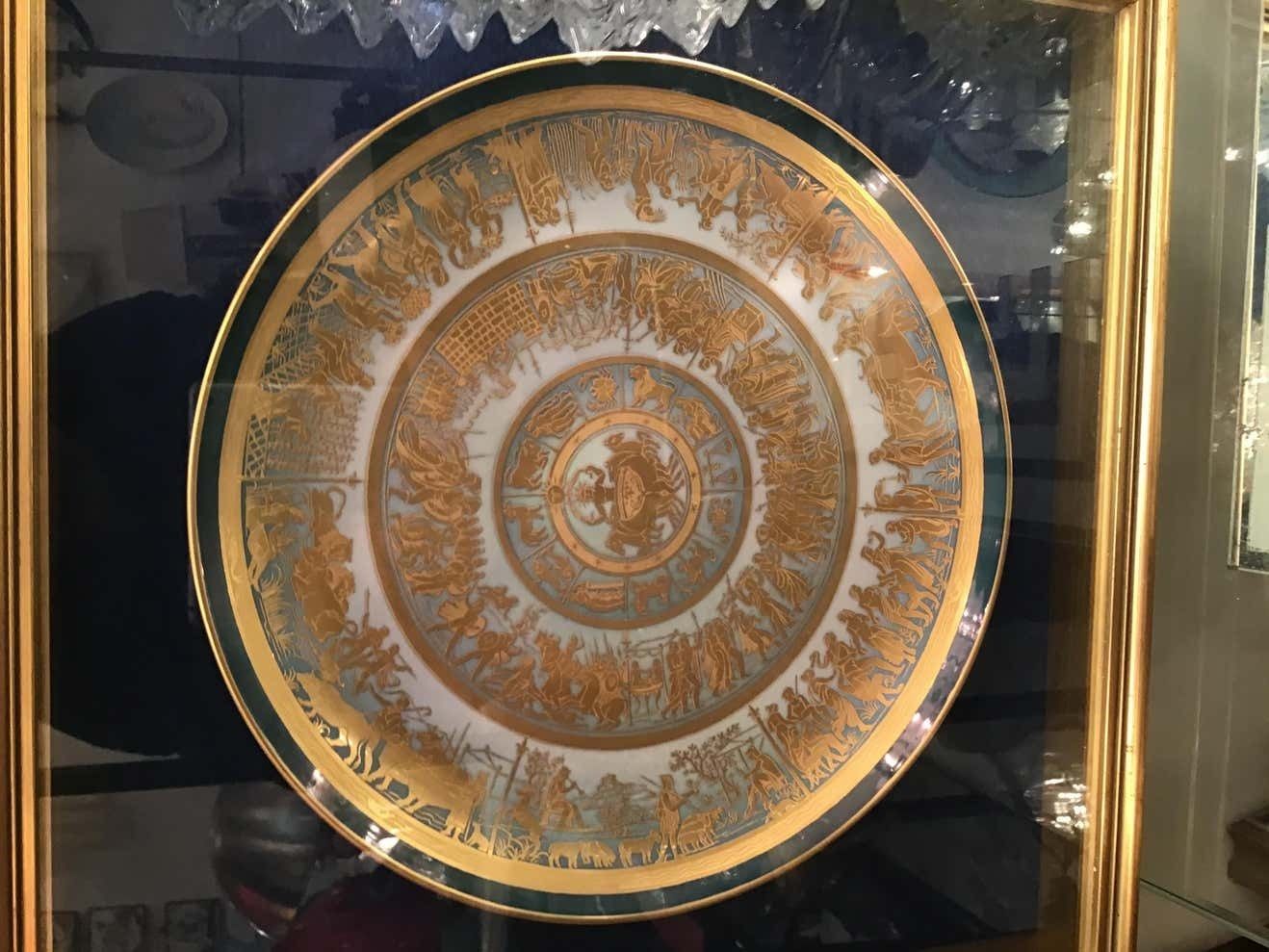 photo buy Morbelli Porcelain Wall Plates Worked With Pure Gold 1960 Italy