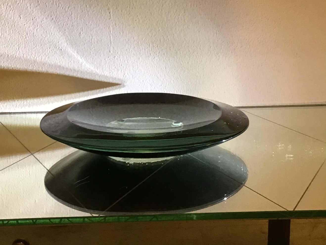 photo vintage Fontana Arte Coppa Cristallo Grosso Spessore Curvato, 1959, Italy