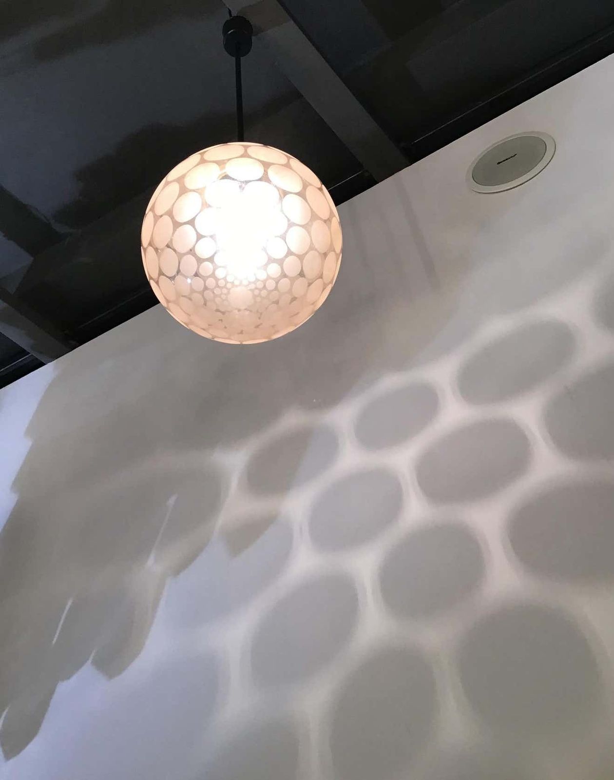 3170.0 Cristal Art Chandelier Pink Glass With Polka Dots Brass, 1950 photo