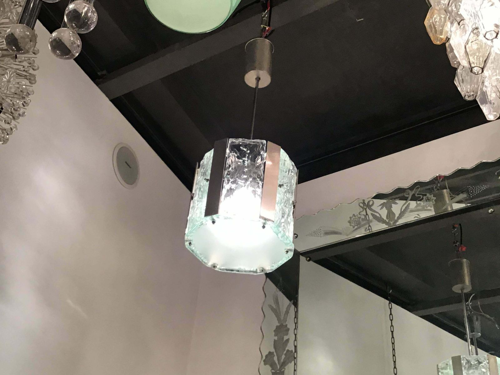 photo furniture Max Ingrand Fontana Arte N 4 Chandeliers Metal Crome Glass 1950 Italy