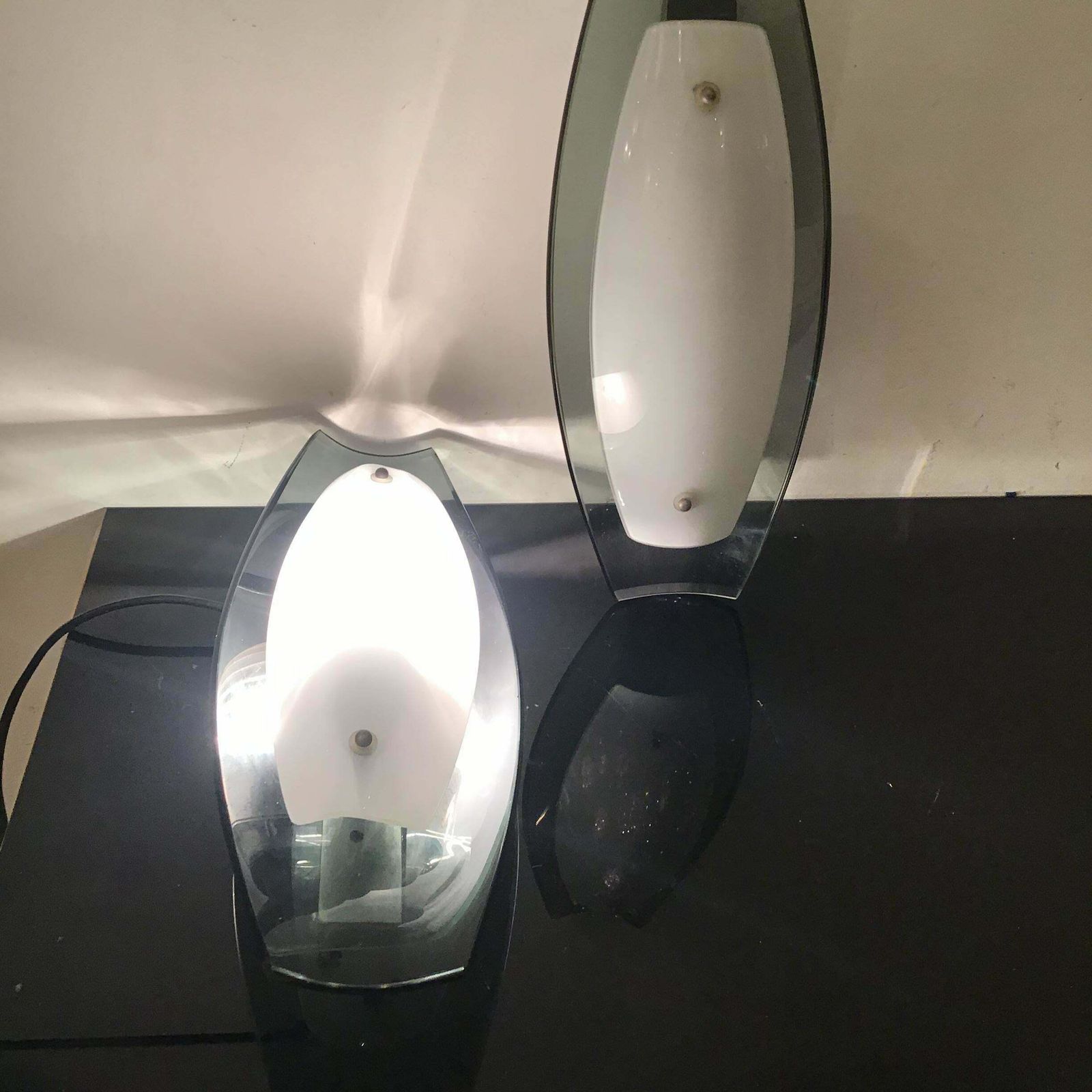 photo furniture Fontana Arte Sconces Metal Crome Glass 1950 Italy