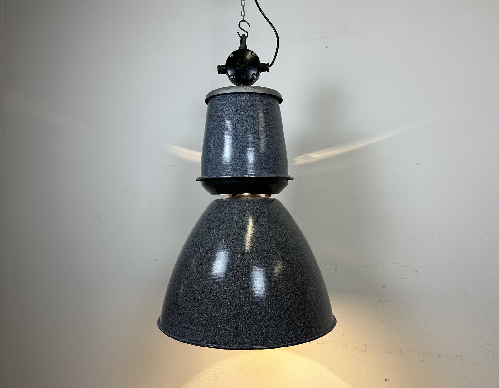 Large Grey Enamel Industrial Factory Lamp From Elektrosvit, 1960s, 49x photo vintage