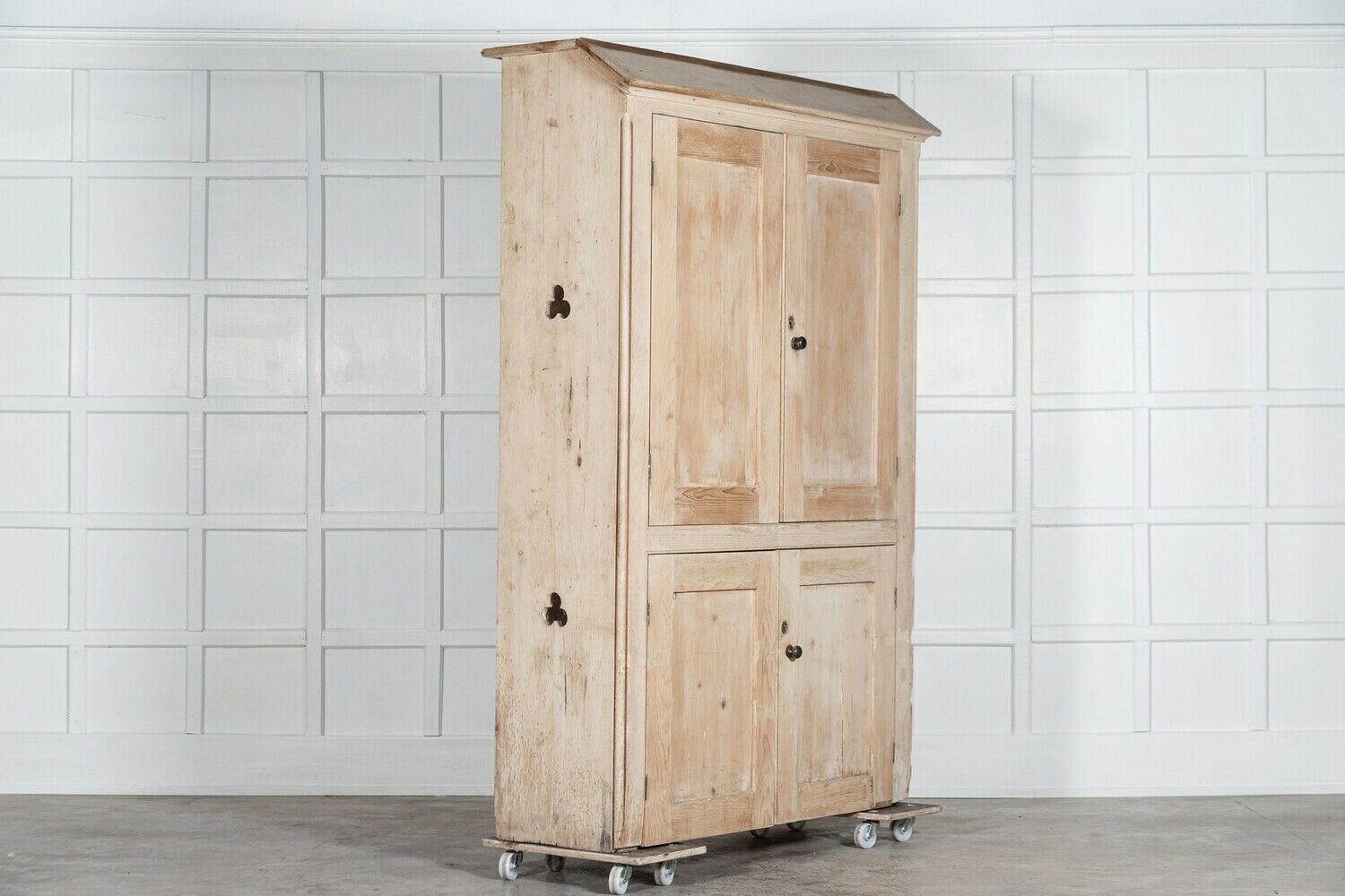 Large 19thc English Estate Made Pine Housekeepers Cupboard photo vinterior