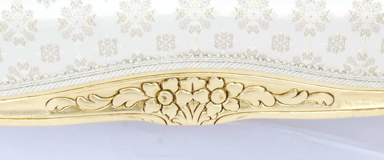 photo furniture Superb Bespoke Louis Revival Giltwood Sofa Suite