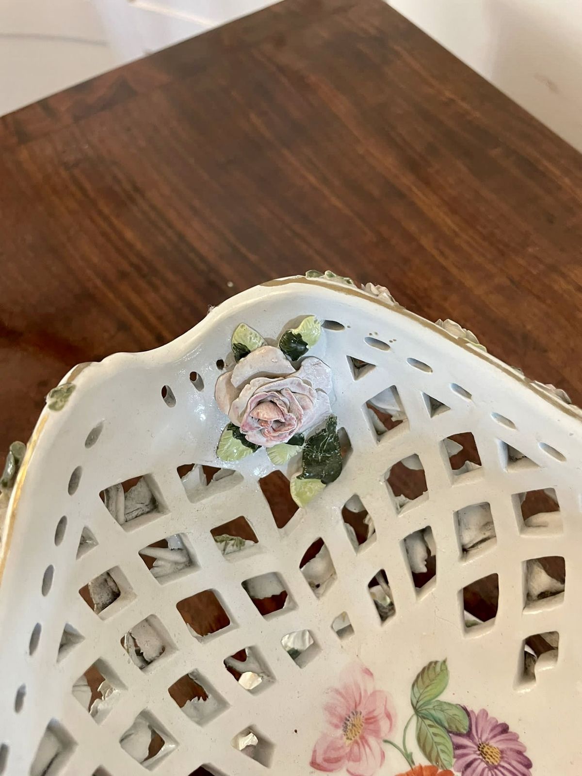 photo furniture Antique 19th Century Meissen Style Work Basket Dish