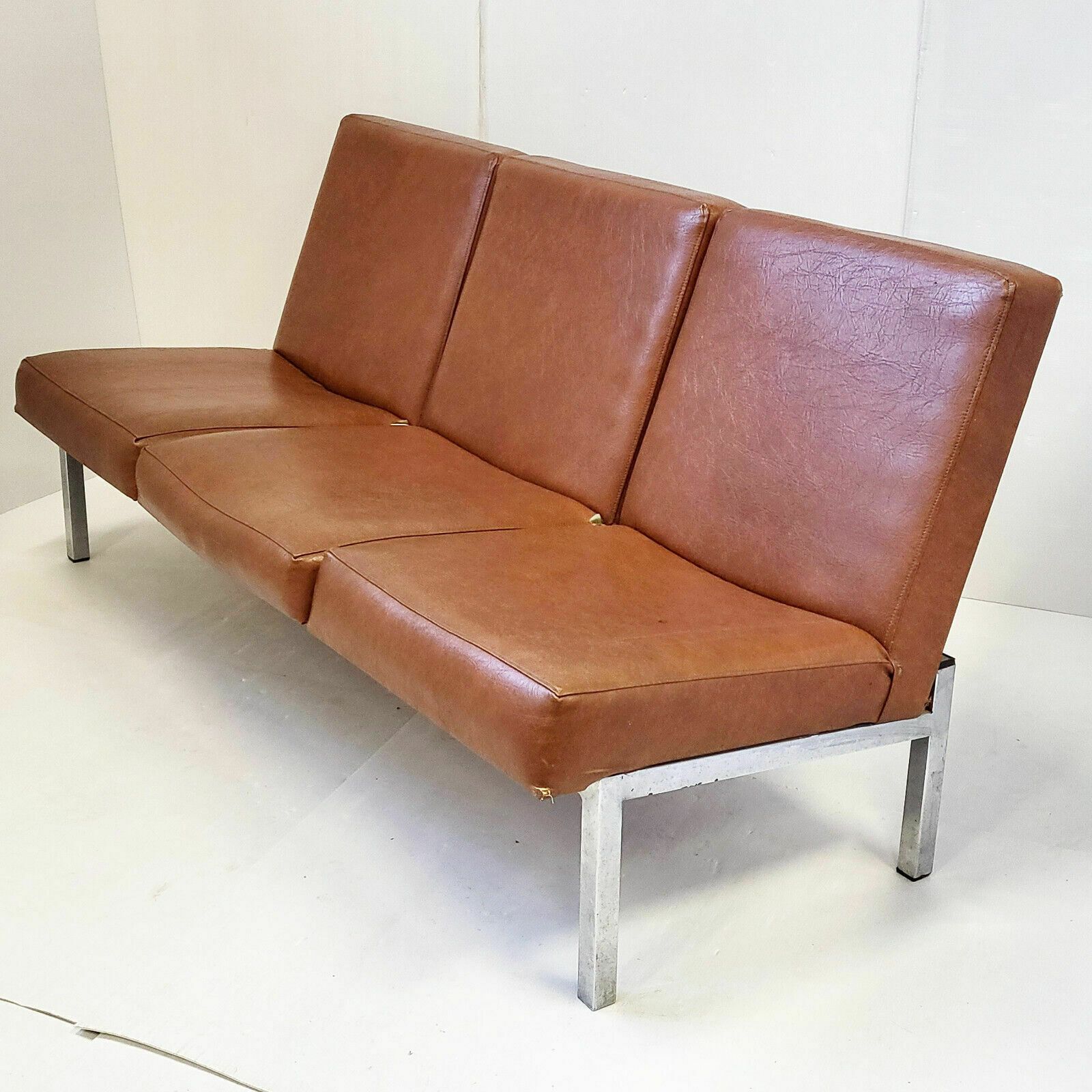 Sofa 3 Zits 1960 Vintage Skai Havane & Verchroomd Staal 60s Jaren 1960