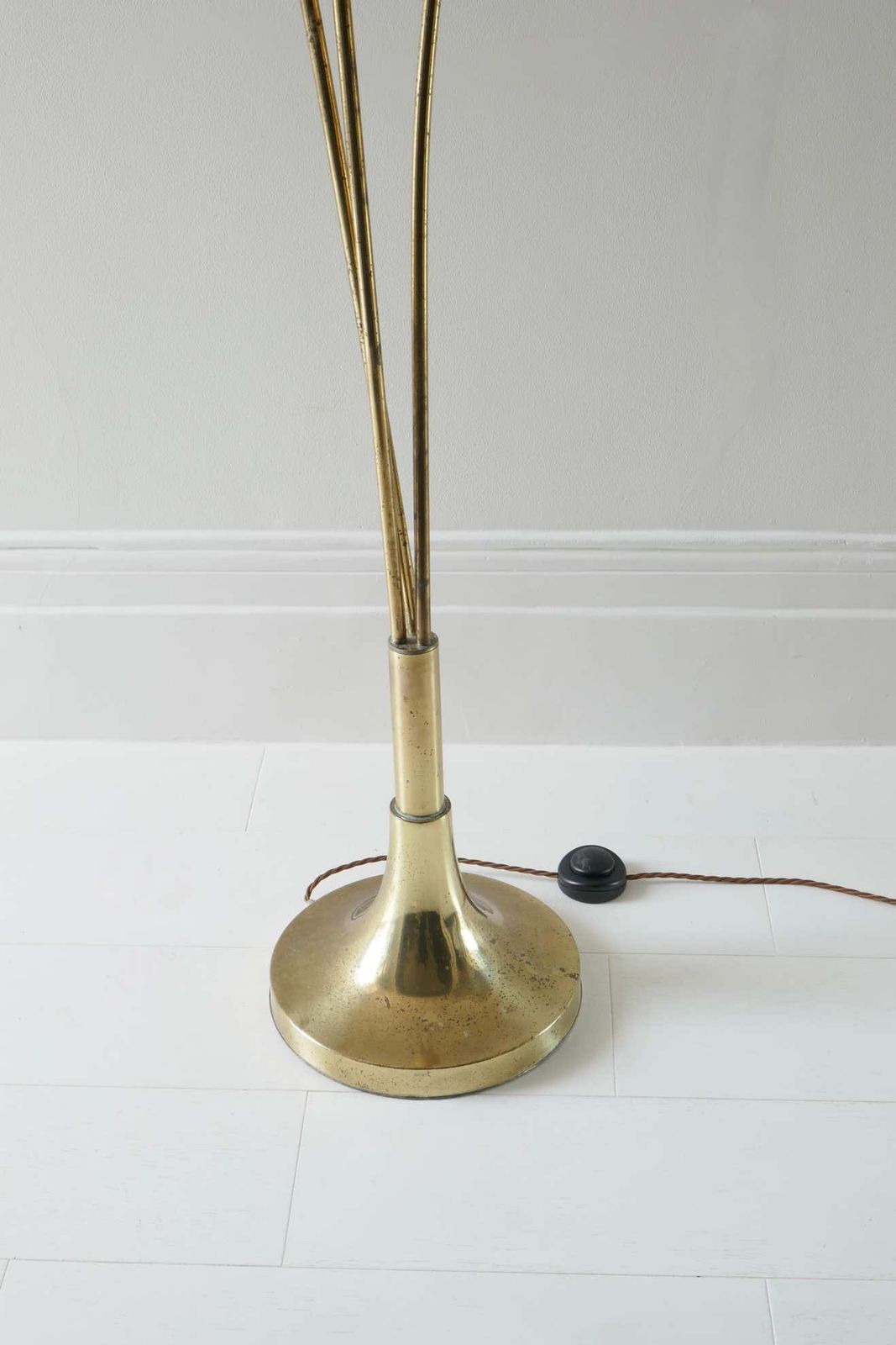 Brass 3 Lights, Leaf Shaped Floor Lamp, Tommaso Barbi Style, Italy, 1970s photo buy