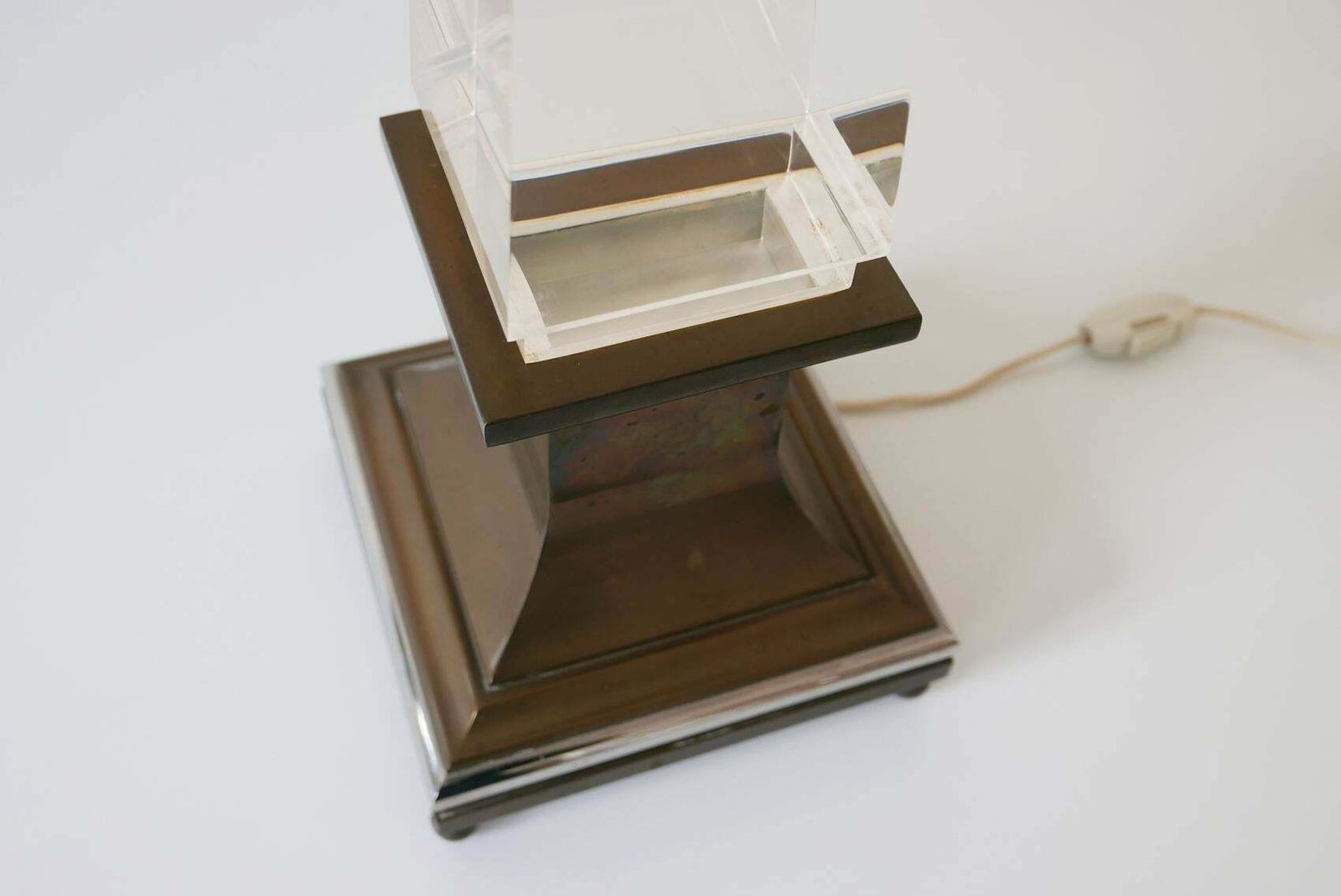 Lighting Lucite Obelisk Table Lamp By Sandro Petti For Maison Jansen, France, 1970s photo