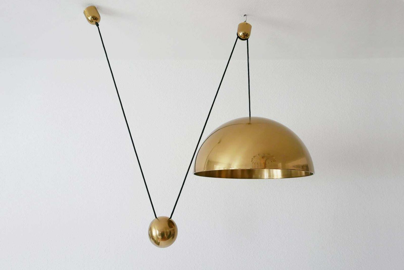 Exceptional Solan Counter Balance Pendant Lamp By Florian Schulz, 1980s, Germany photo Lighting