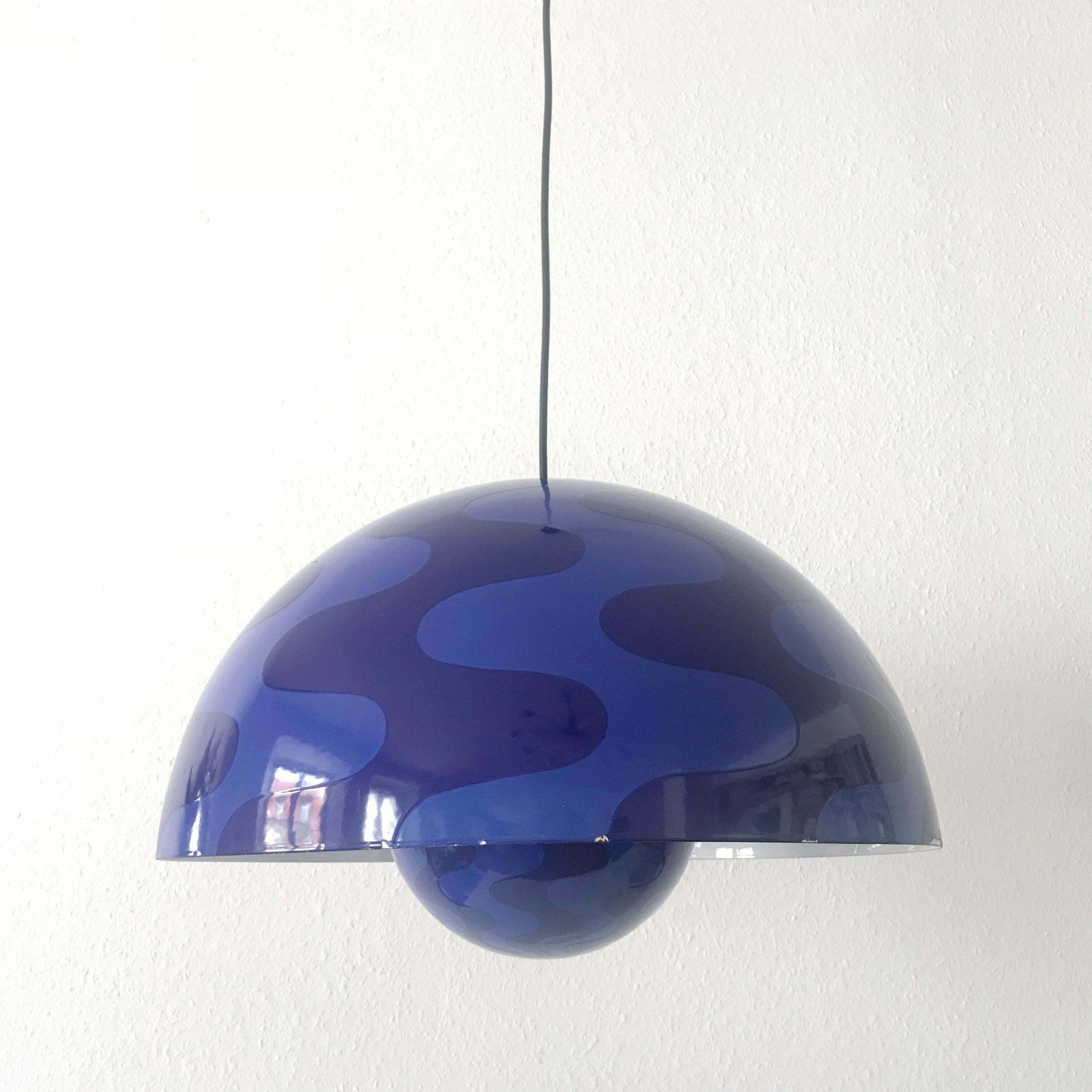 photo furniture Rare And Large Flower Pot Pendant Lamp By Verner Panton For Louis Poulsen 1971