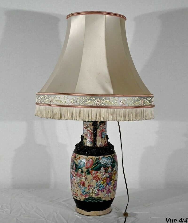 photo vintage Nanjing Porcelain Lamp, China   Late 19th Century