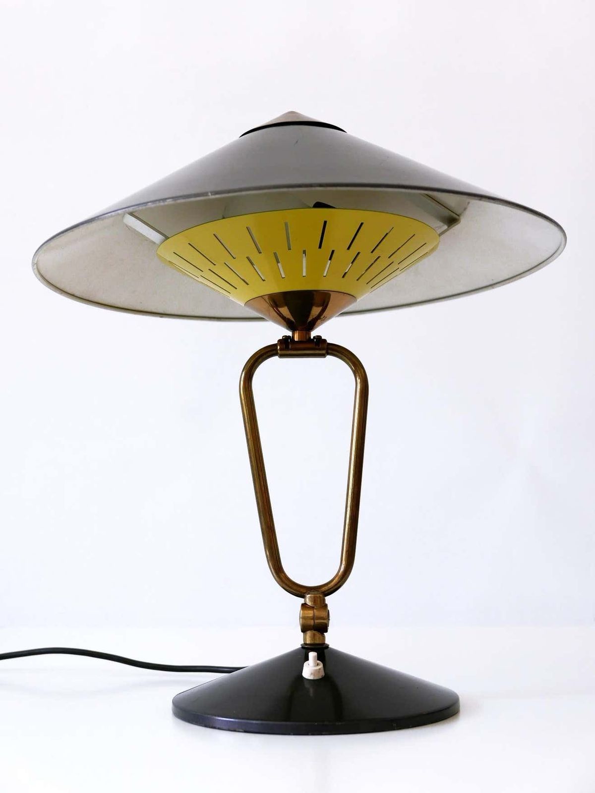 Articulated Large Mid Century Modern Table Lamp Or Wall Sconce ''Witch Hut'' 1950s photo vinterior