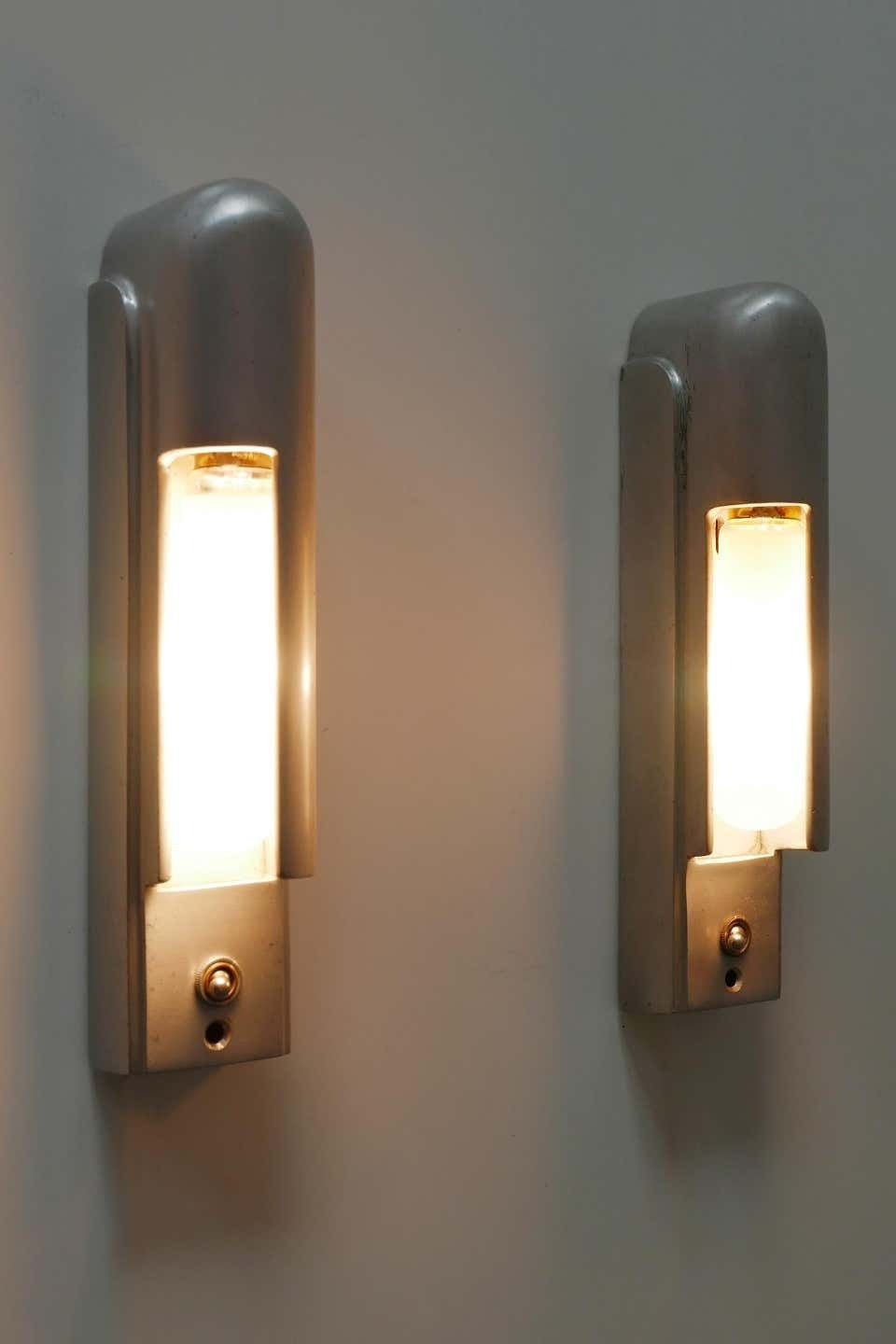 Rare Set Of Two Streamline Cruise Ship Cabin Sconces By The Simes Co Ny, 1930s photo vintage