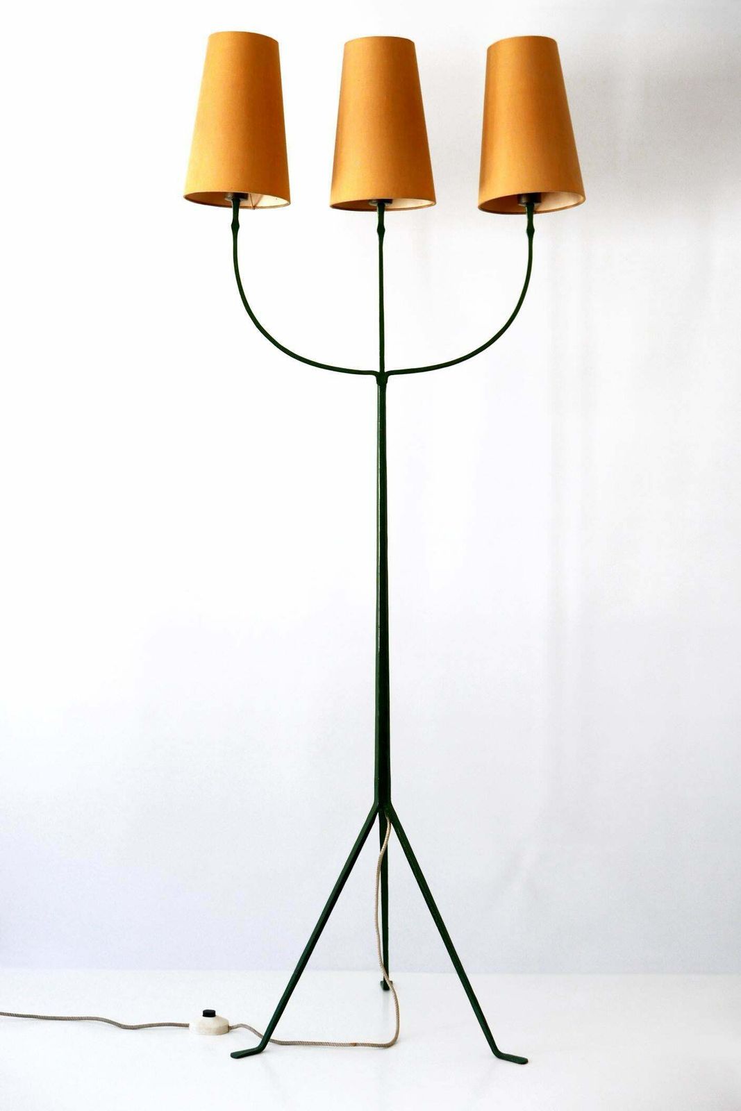 photo vinterior Exceptional Mid Century Modern Three Flamed Floor Lamp 1950s