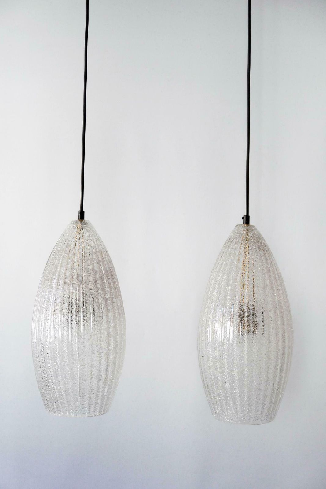 photo vinterior Set Of Two Mid Century Modern Textured Glass Pendant Lamps 1960s Germany