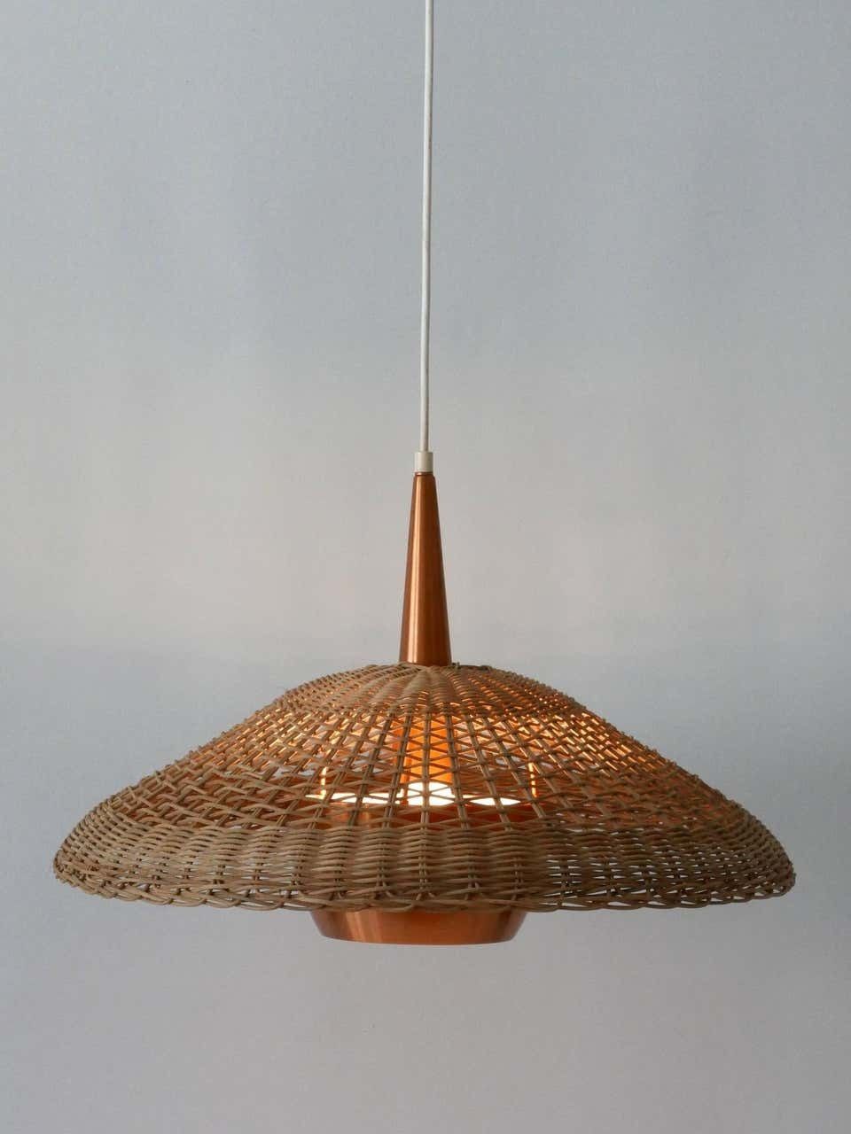 Large & Elegant Mid Century Modern Rattan & Copper Pendant Lamp Denmark 1970s photo vinterior