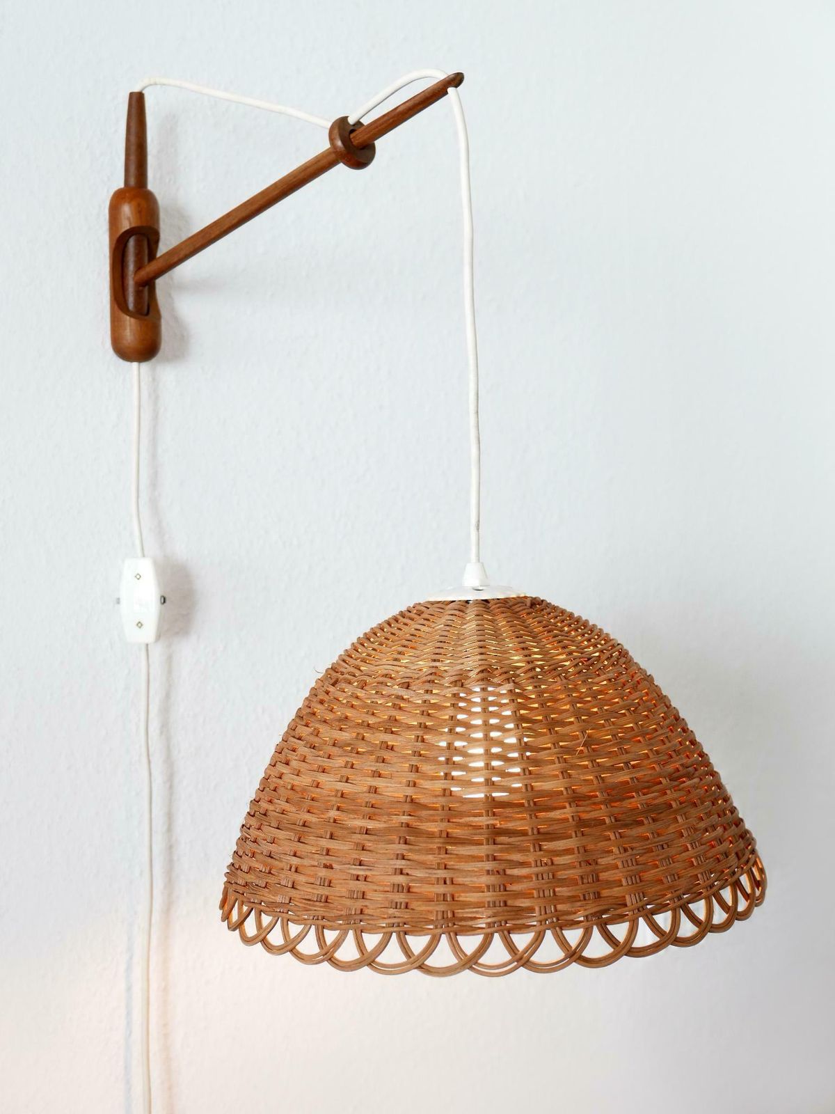 Rare & Elegant Mid Century Modern Rattan & Teak Wall Lamp Scandinavia 1960s photo furniture