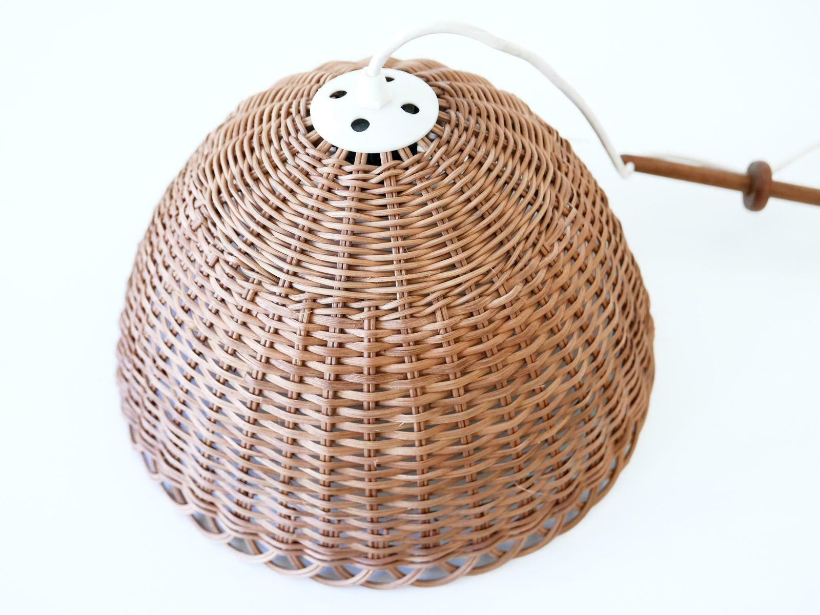 photo buy Rare & Elegant Mid Century Modern Rattan & Teak Wall Lamp Scandinavia 1960s